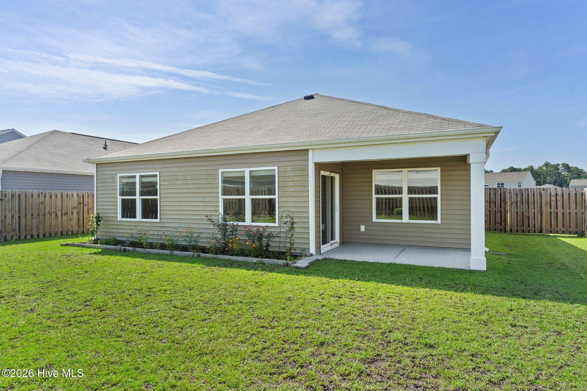 2233 Emerald Avenue Property Photo 4