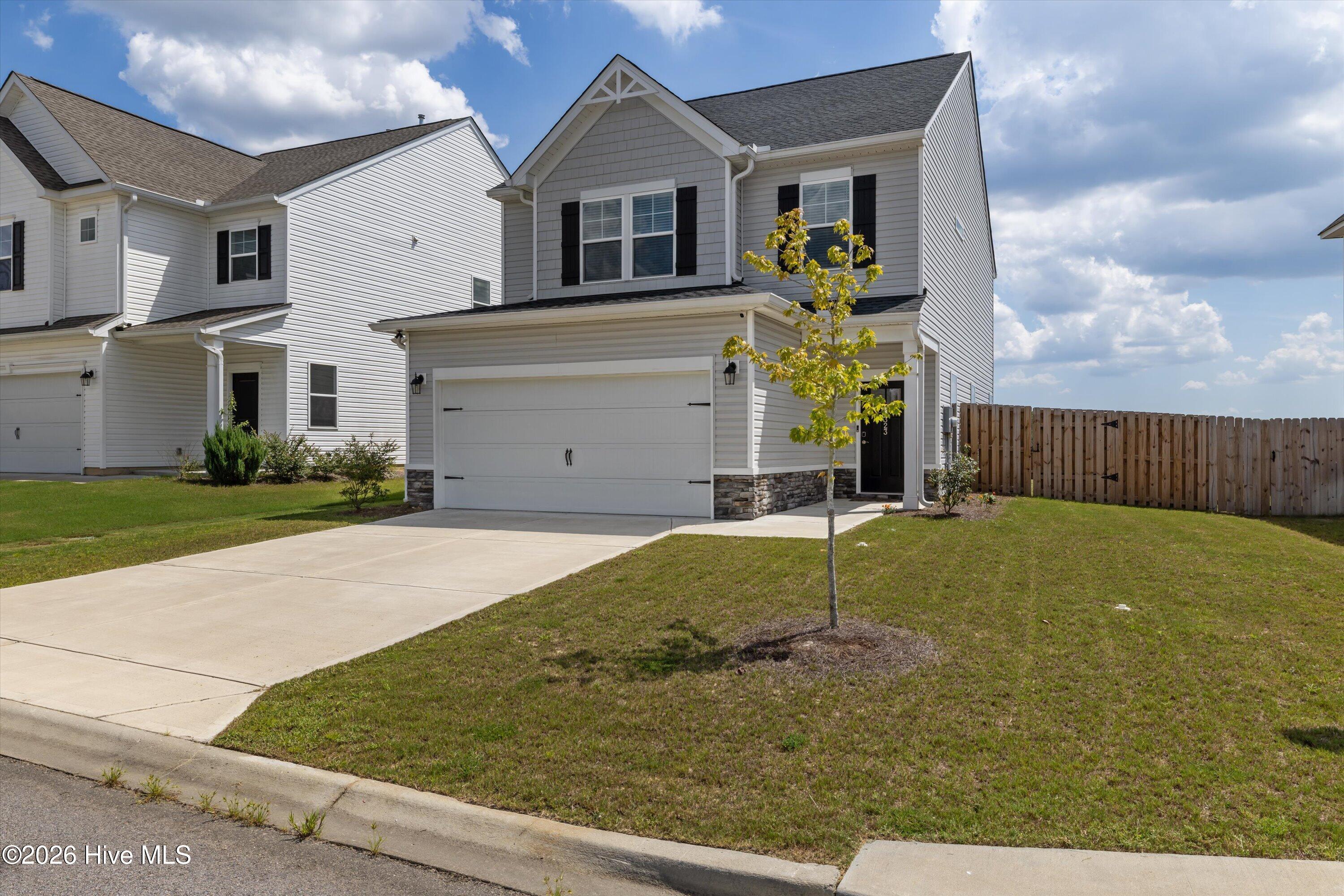 323 Mansell Park Property Photo 2
