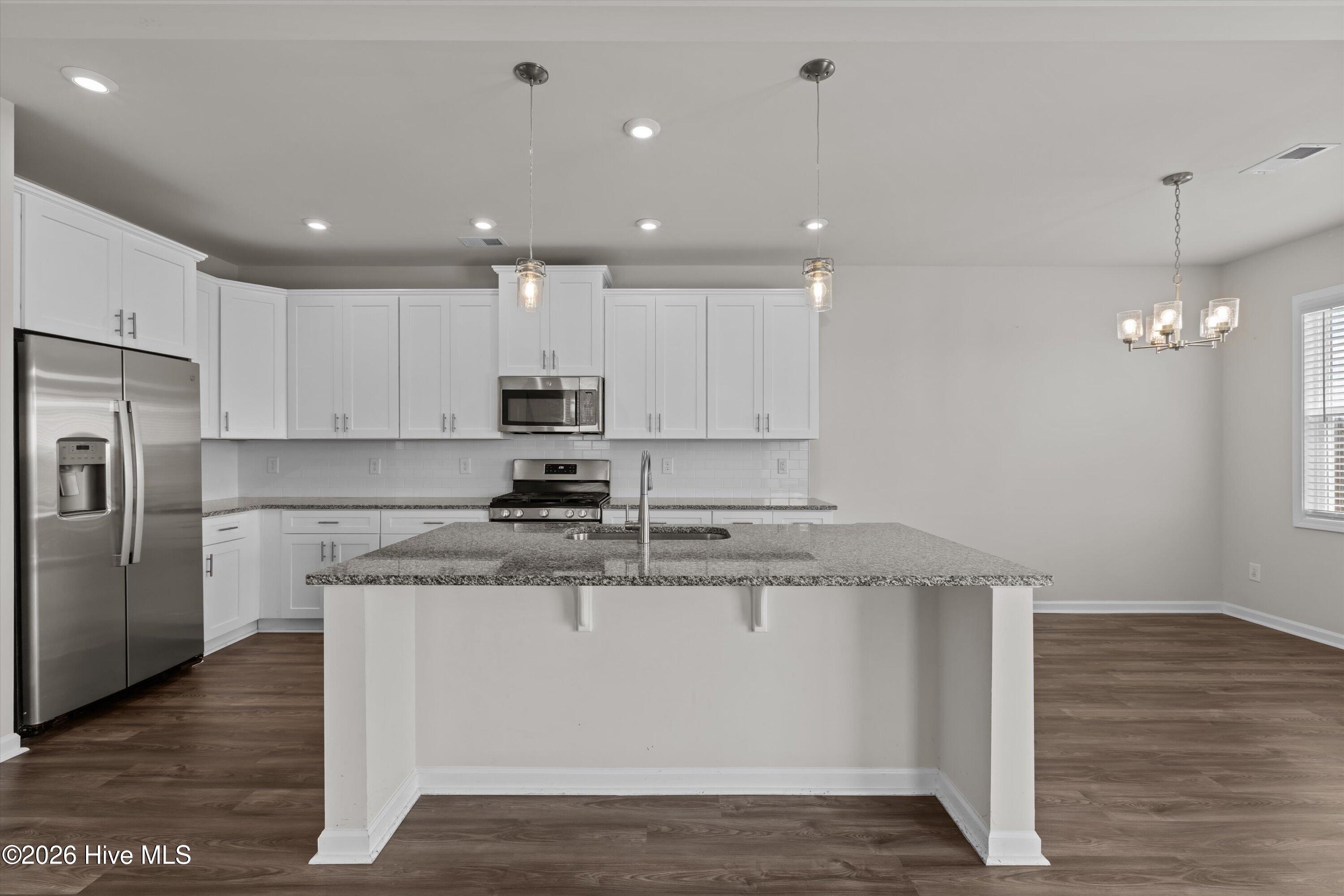 323 Mansell Park Property Photo 12