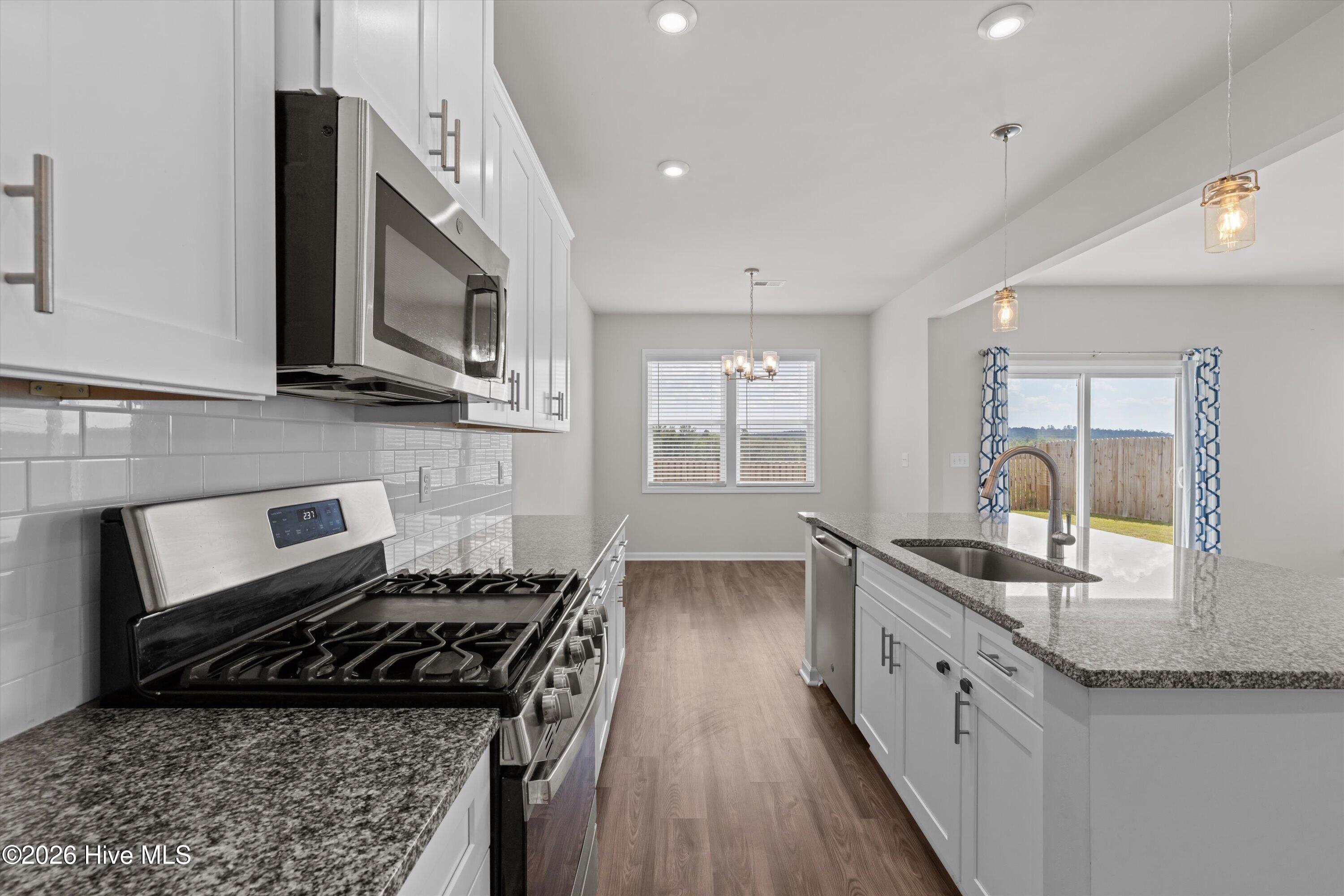 323 Mansell Park Property Photo 15