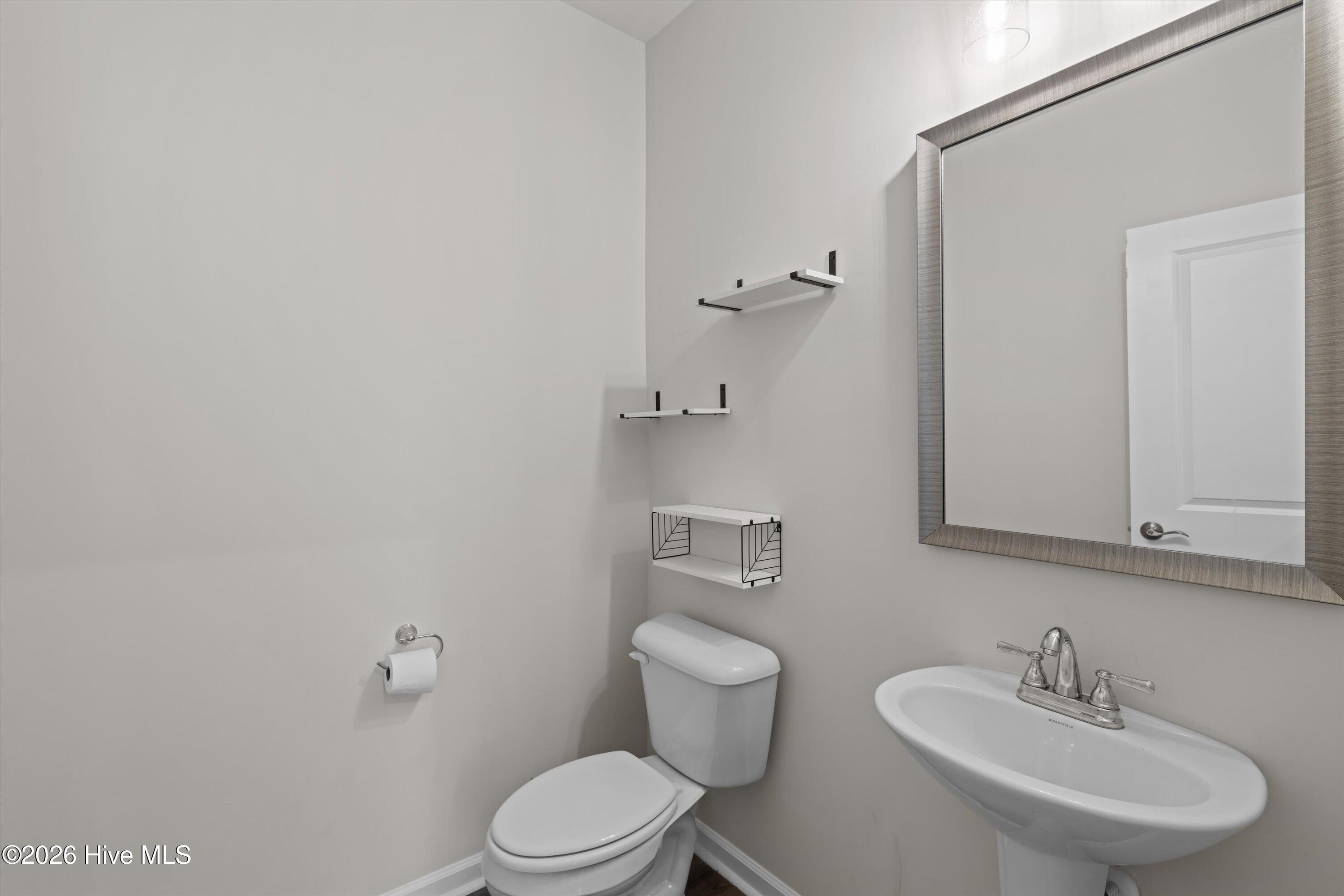 323 Mansell Park Property Photo 17