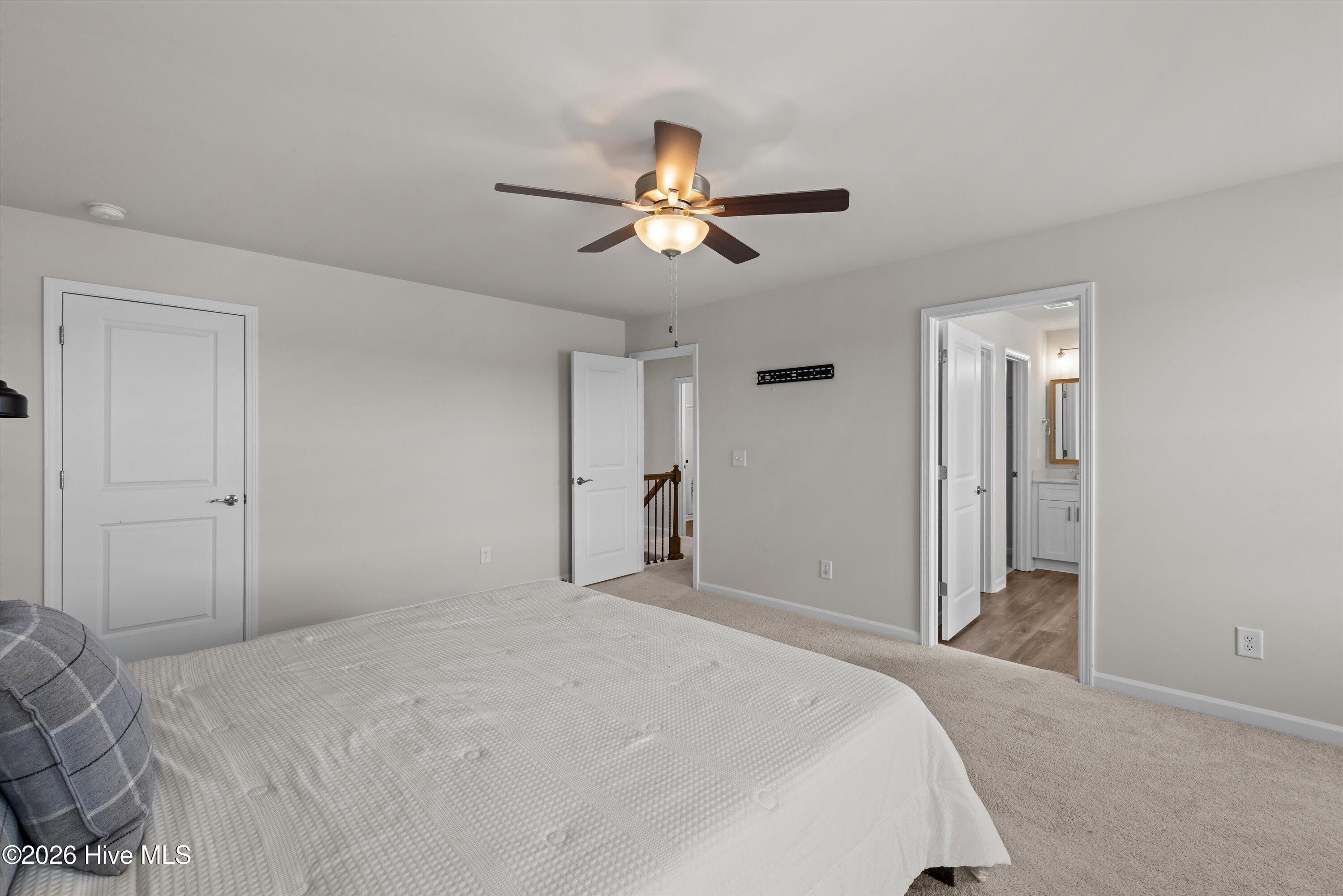 323 Mansell Park Property Photo 21