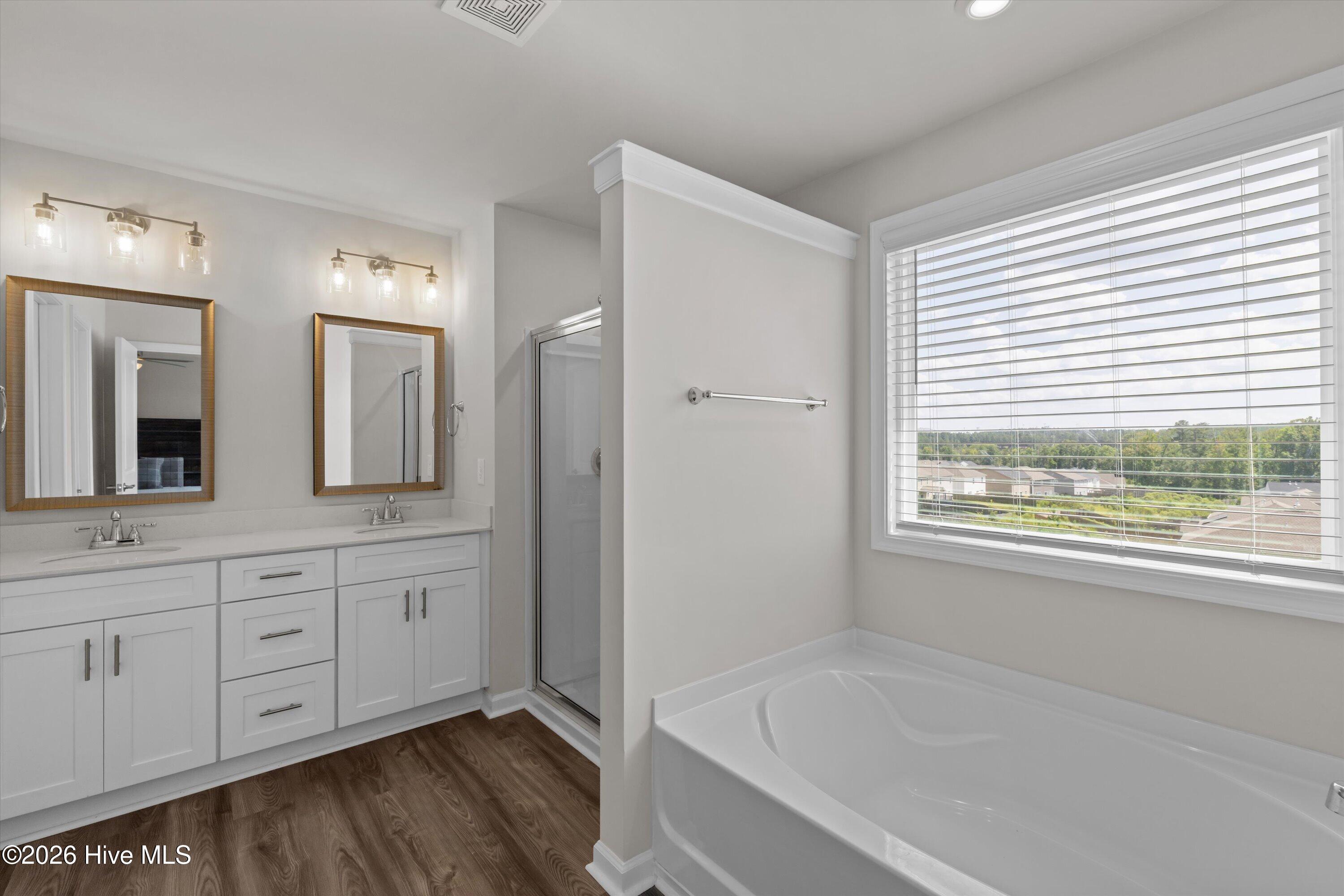 323 Mansell Park Property Photo 22