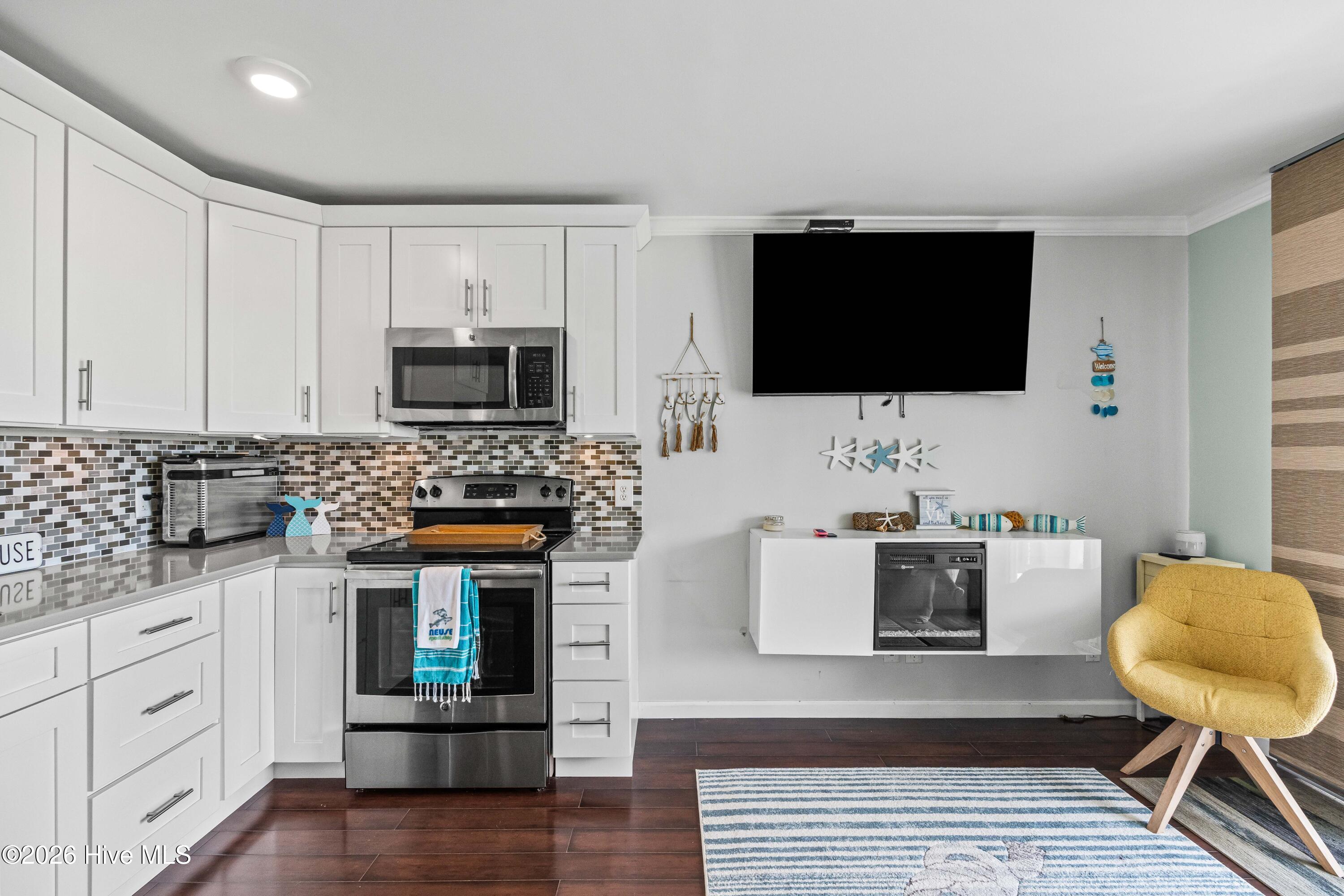 650 Cedar Point Boulevard B25 Property Photo 8