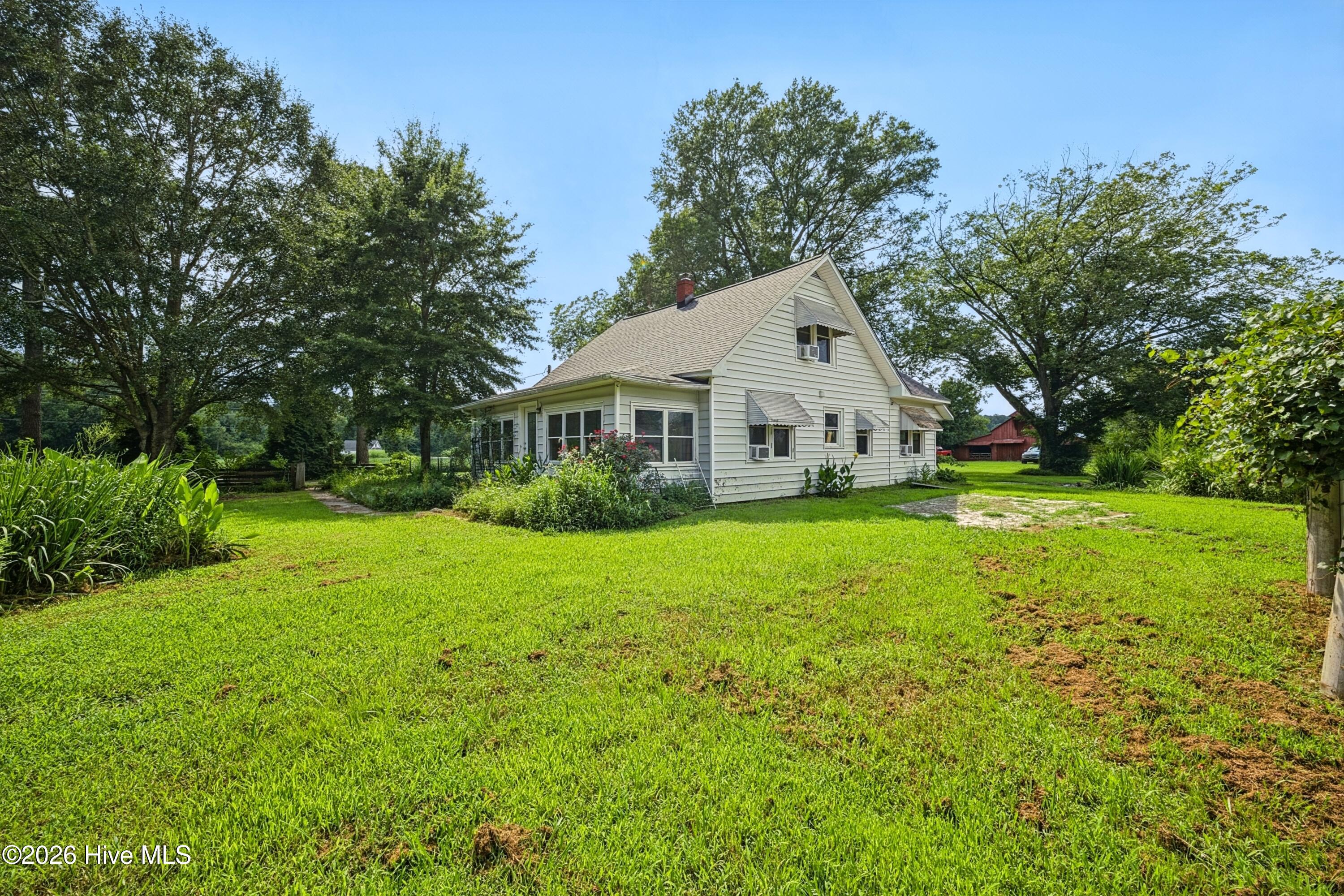 1303 Turnpike Road Property Photo 5