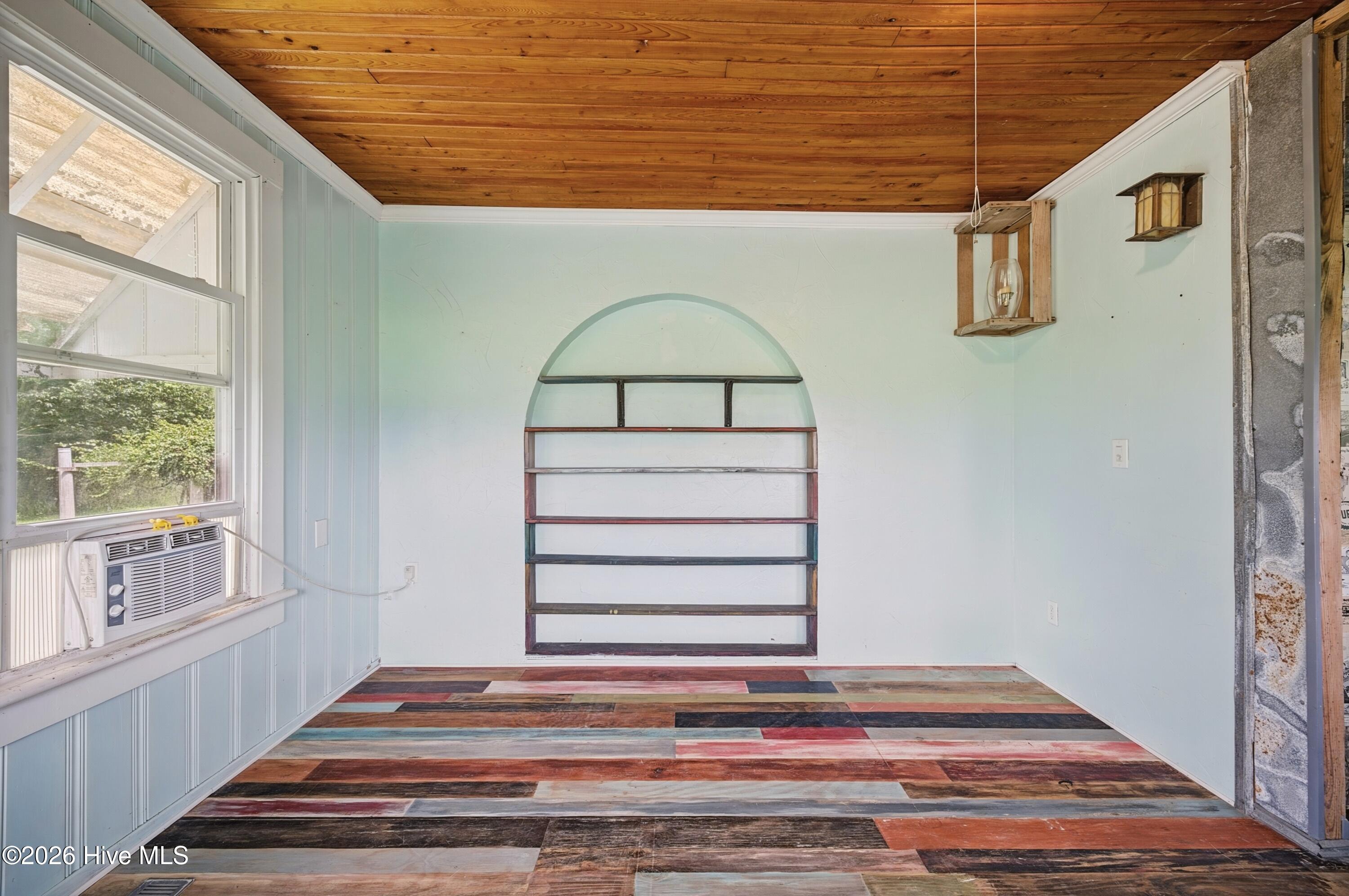 1303 Turnpike Road Property Photo 10