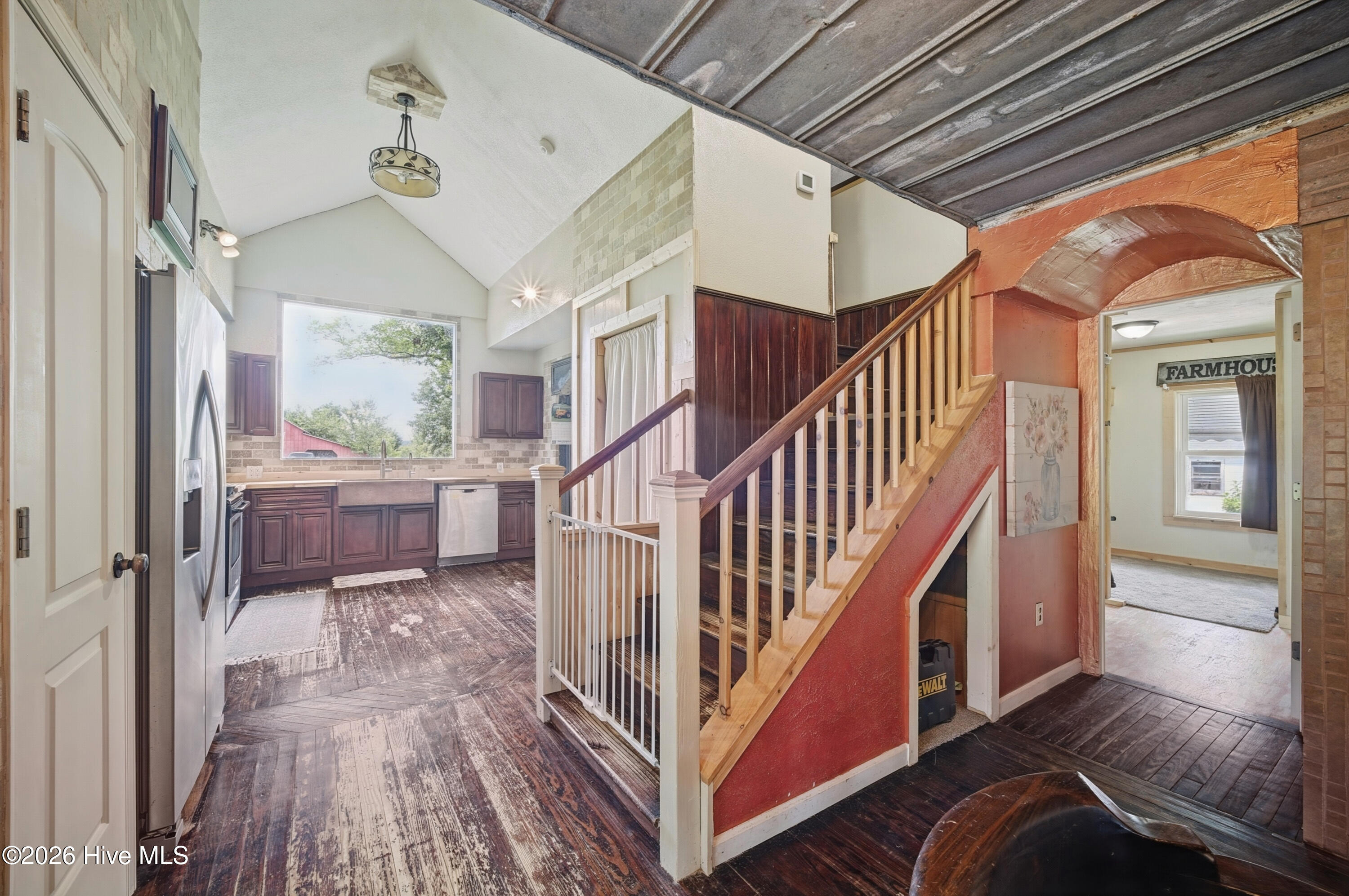 1303 Turnpike Road Property Photo 14