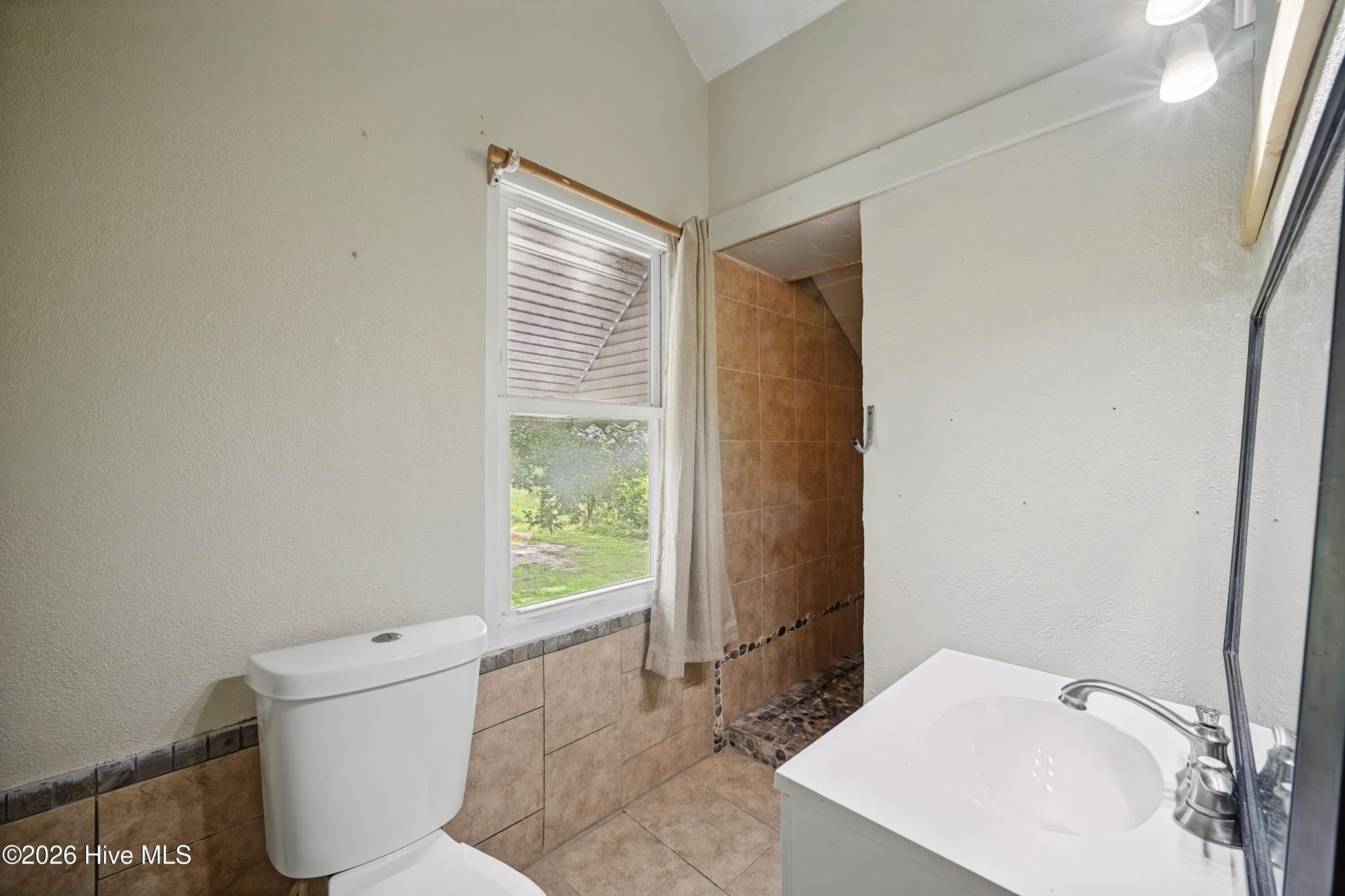 1303 Turnpike Road Property Photo 20