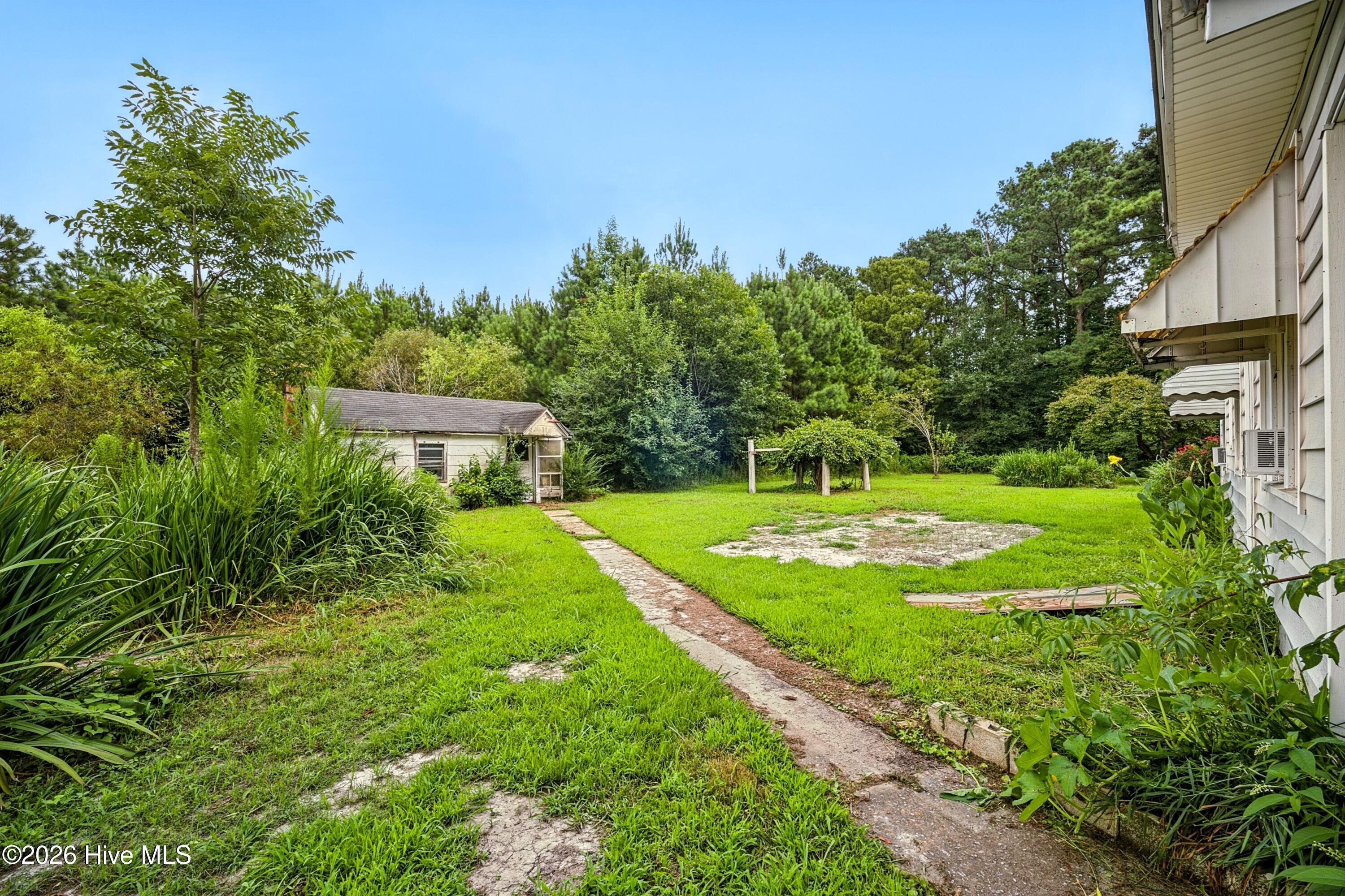 1303 Turnpike Road Property Photo 25