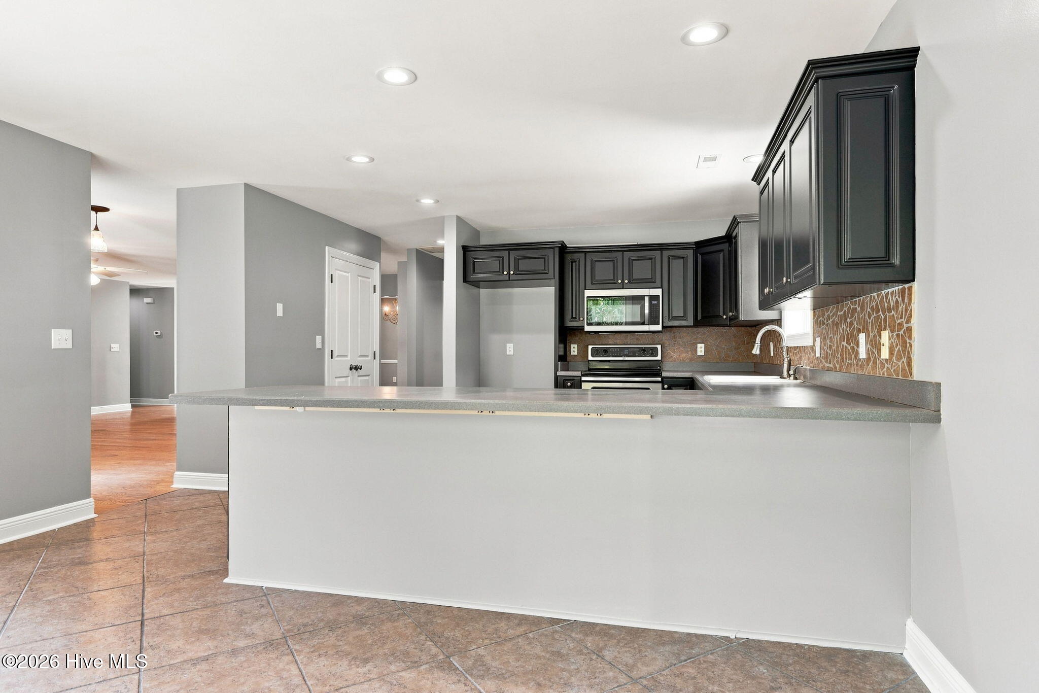 1912 Snowy Egret Drive Property Photo 18