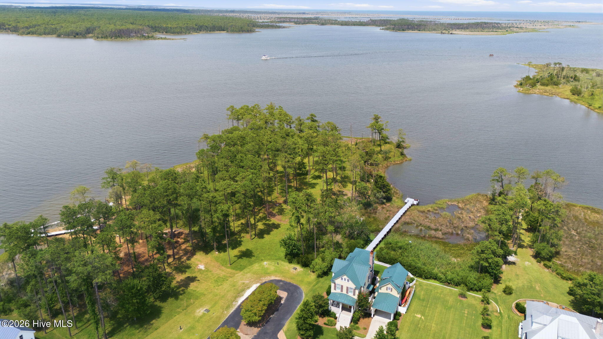 232 21 Oyster Point Road Property Photo 4