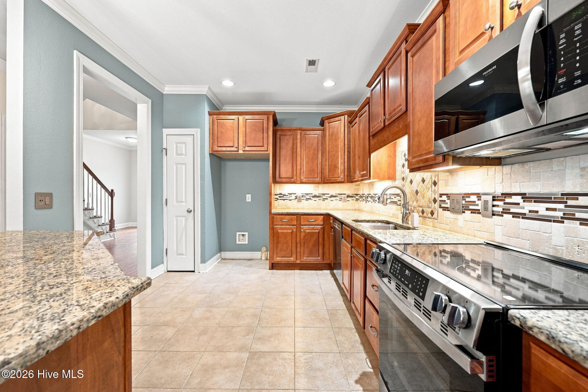 1904 Cambria Drive B Property Photo 22