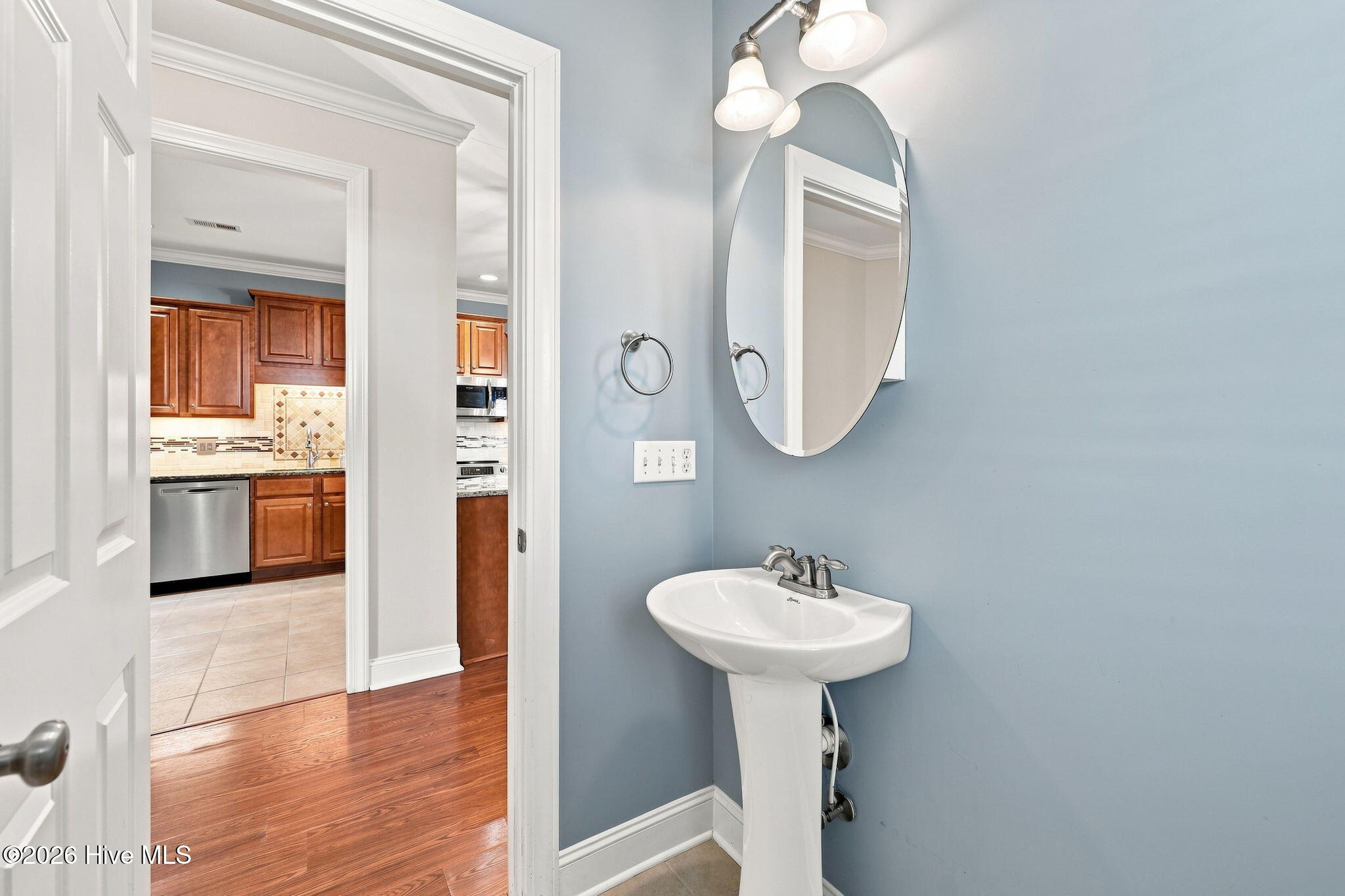 1904 Cambria Drive B Property Photo 27