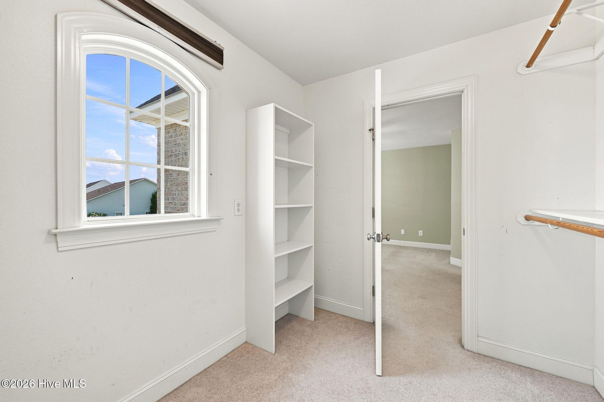 1904 Cambria Drive B Property Photo 34