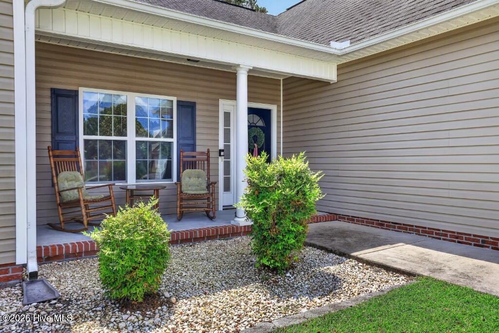 106 Fernie Lane Property Photo 2