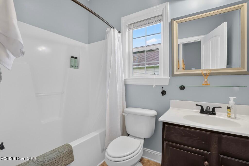 106 Fernie Lane Property Photo 15