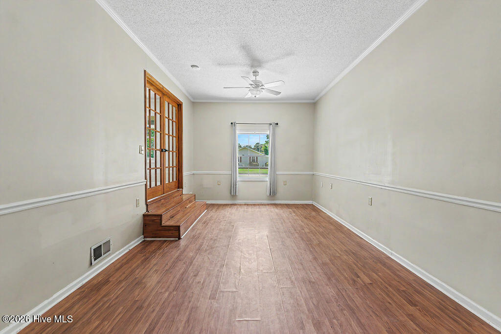 124 Carolina Circle Property Photo 8
