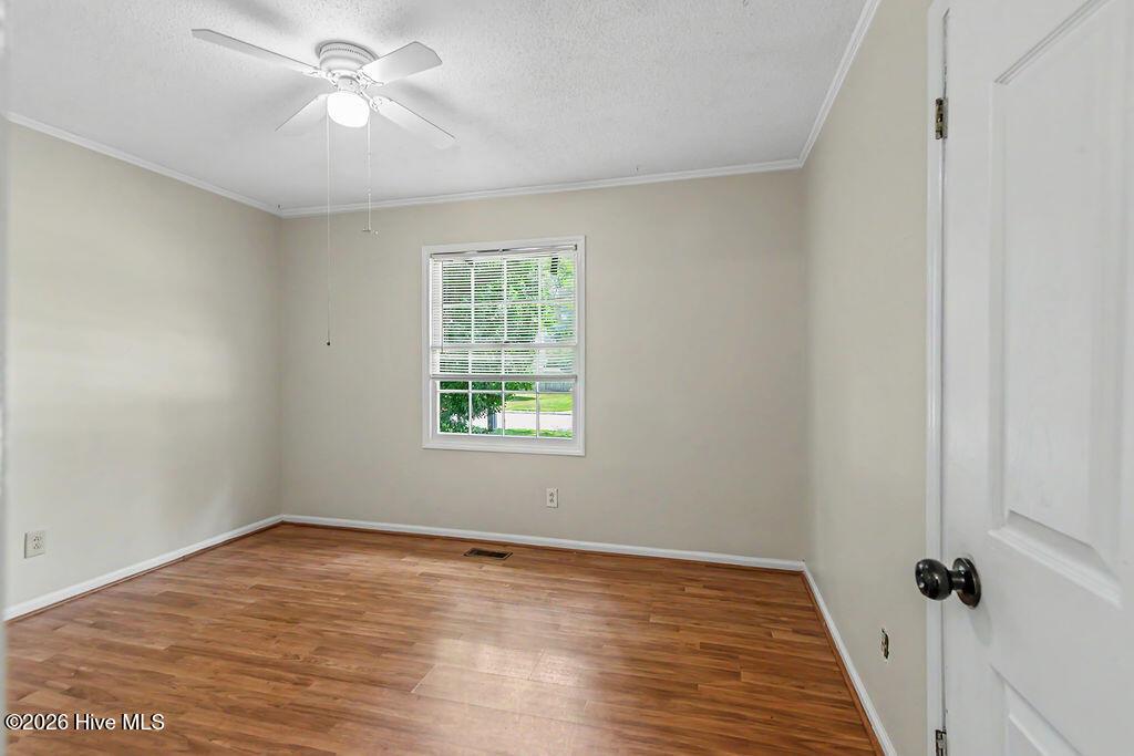 124 Carolina Circle Property Photo 16