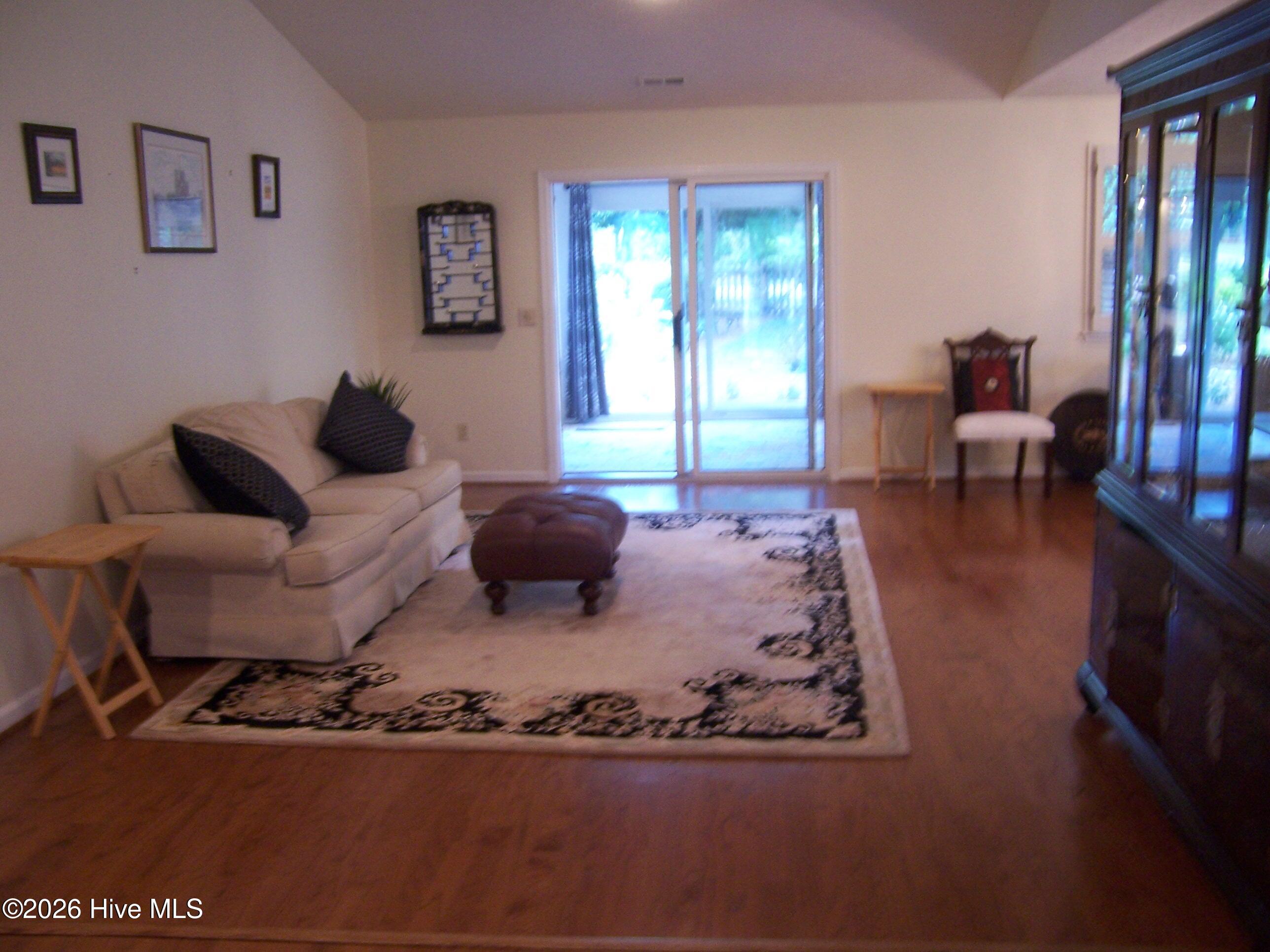 110 Mallard Lane Property Photo 4