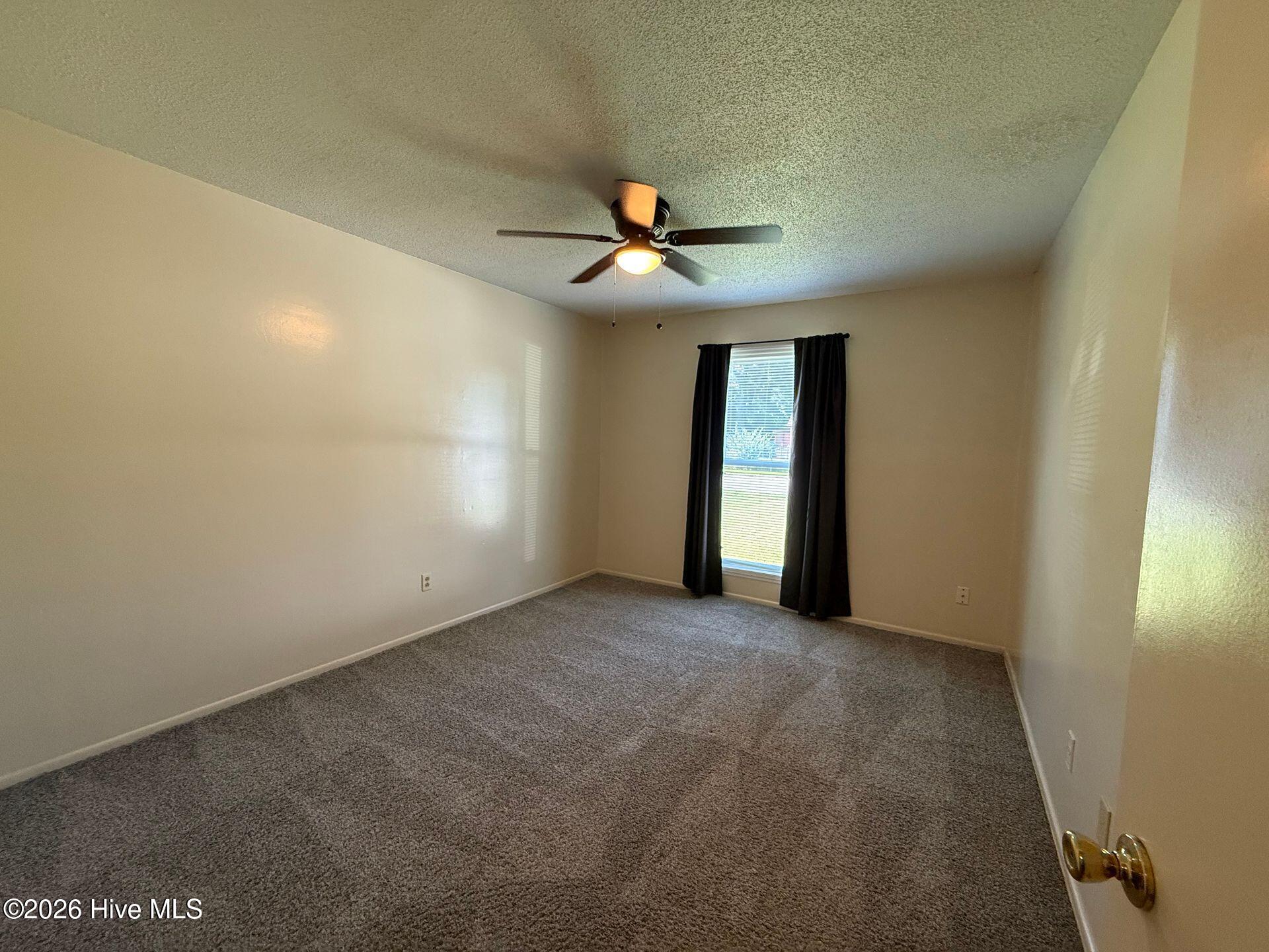 133 Village Circle Property Photo 5