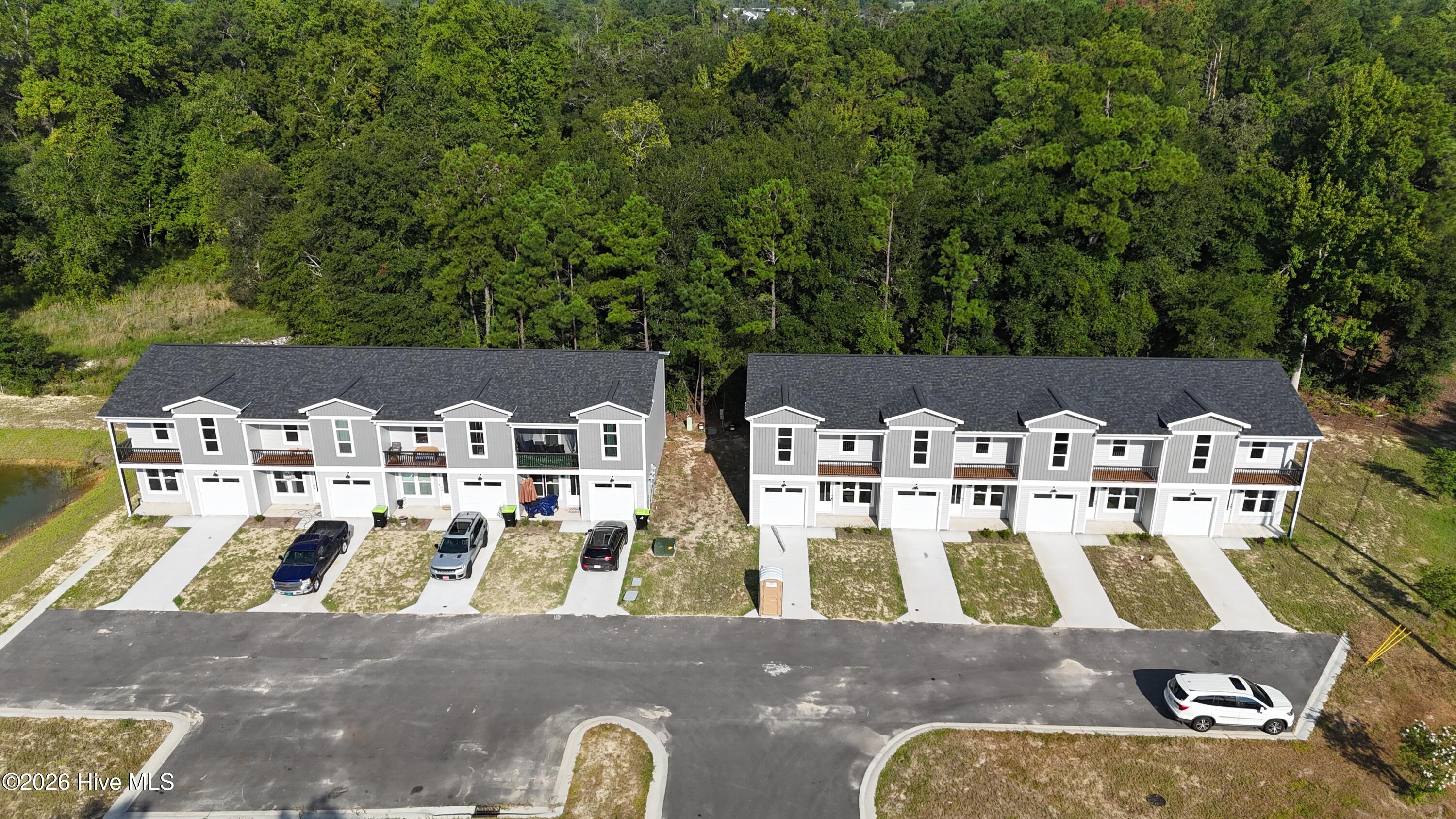 1032 Xian Way Property Photo 5
