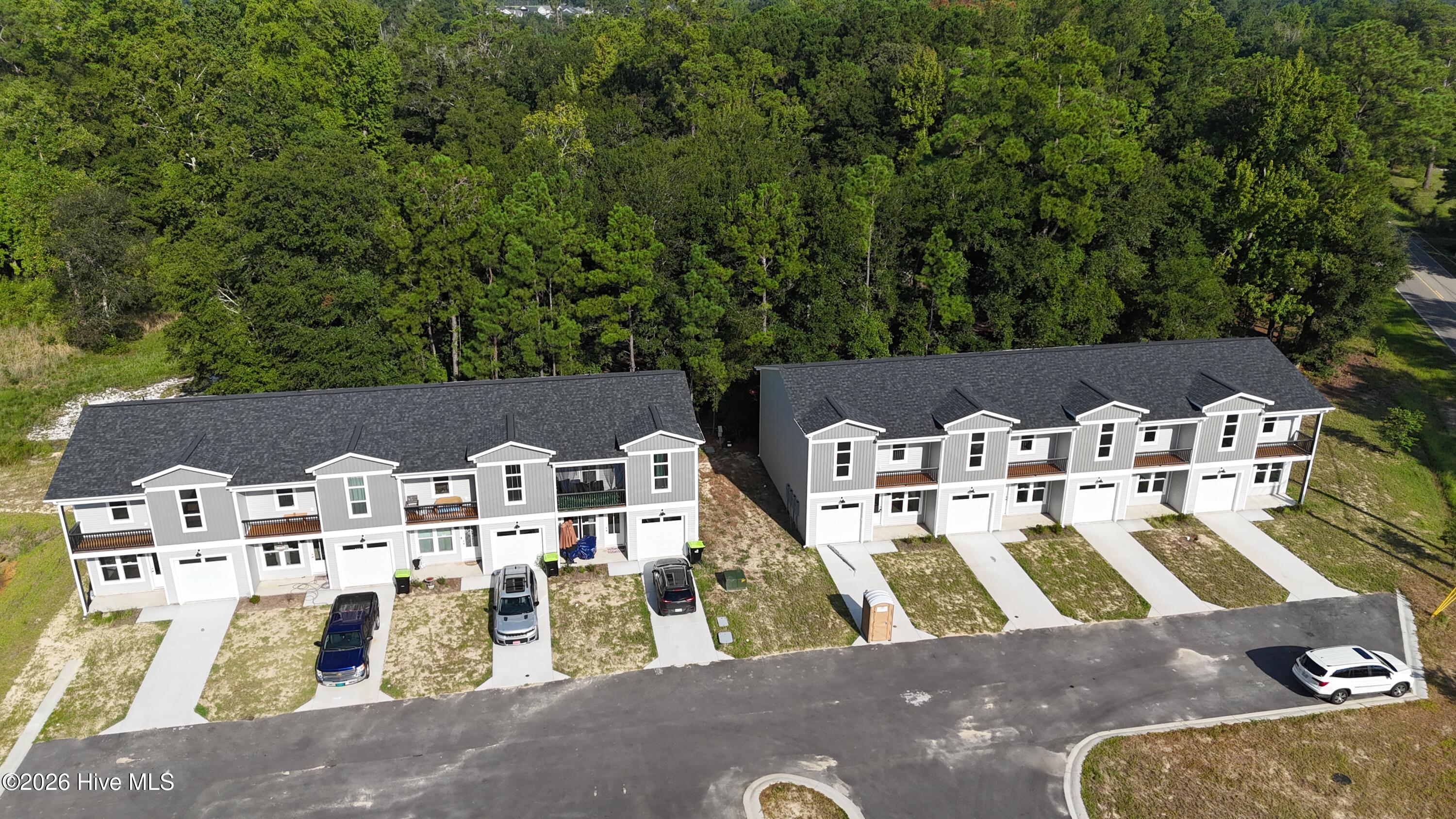 1032 Xian Way Property Photo 7
