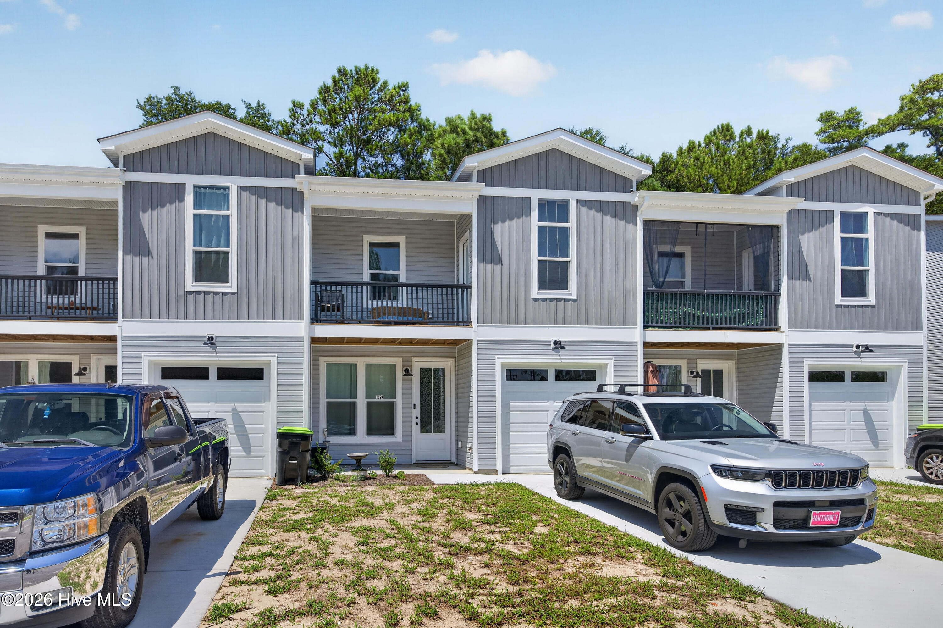 1032 Xian Way Property Photo 15