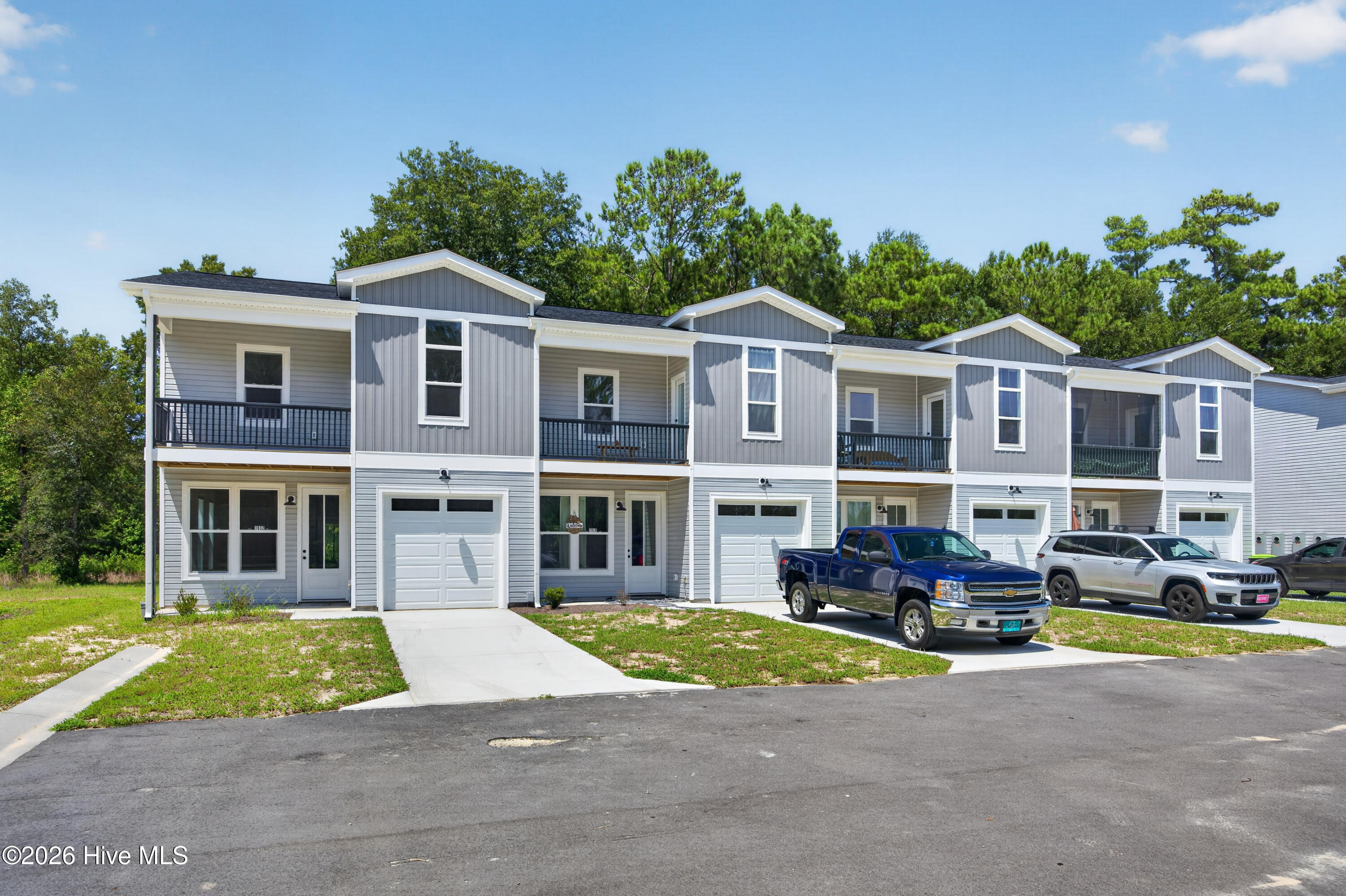 1032 Xian Way Property Photo 17