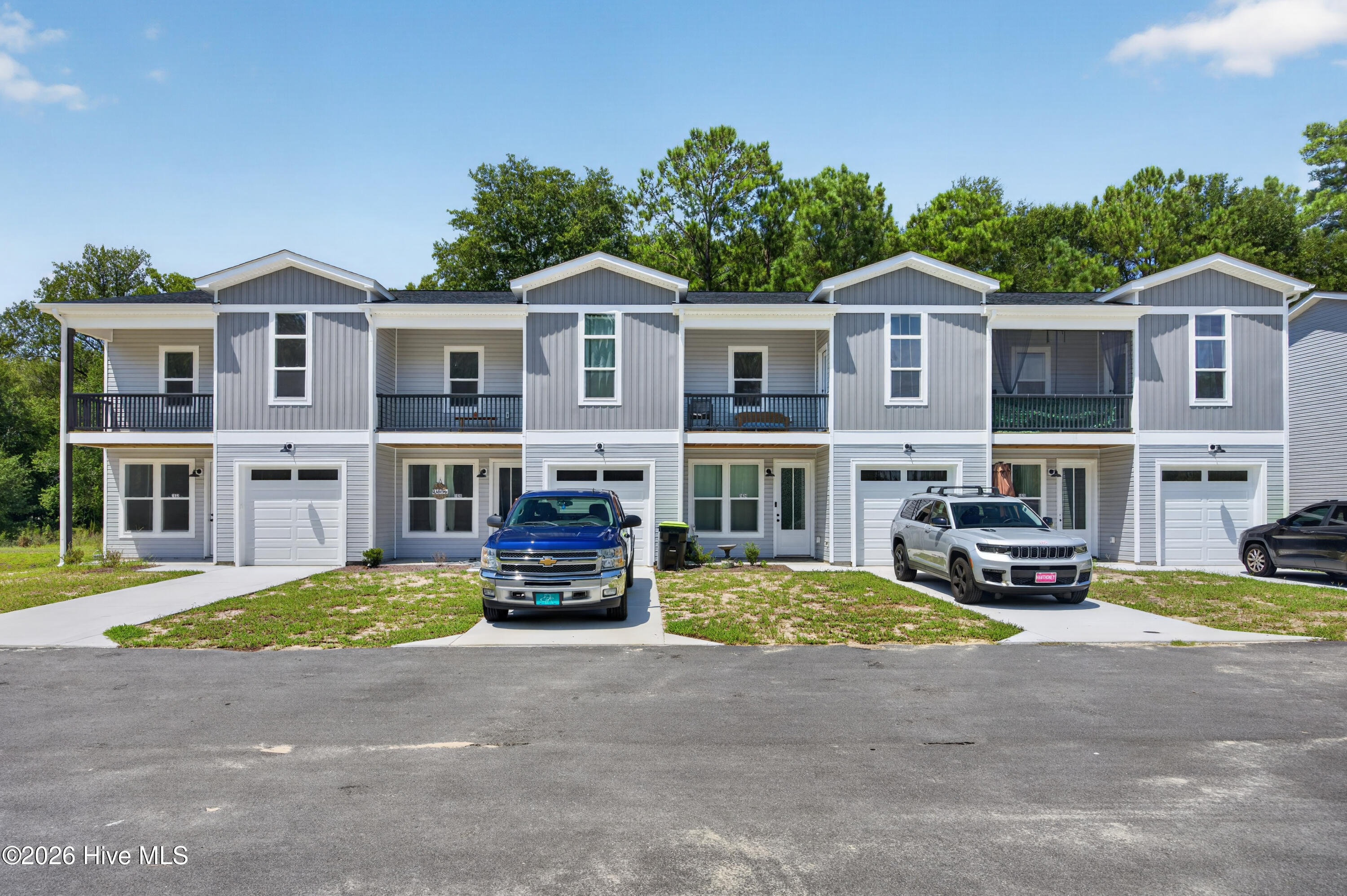 1032 Xian Way Property Photo 18