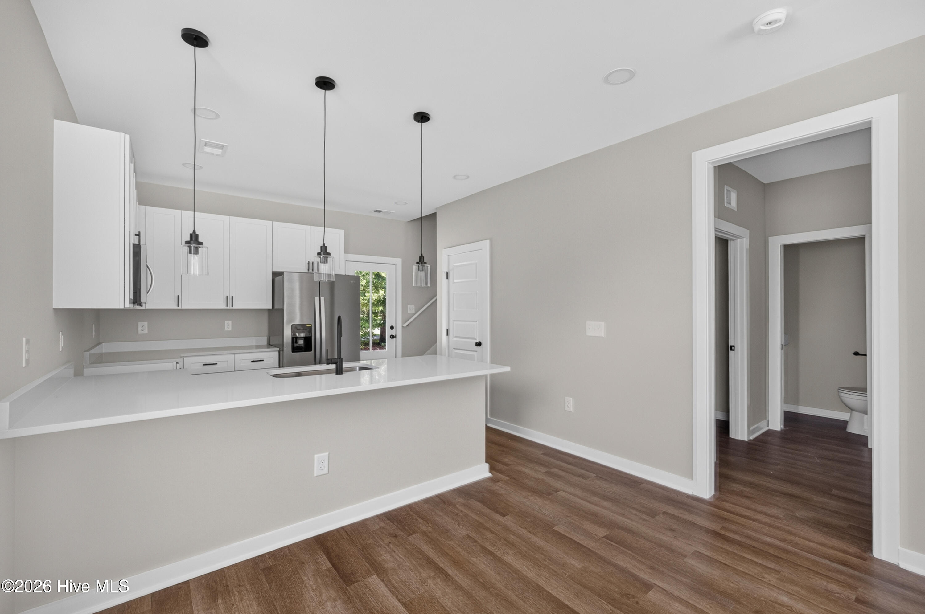 1032 Xian Way Property Photo 28