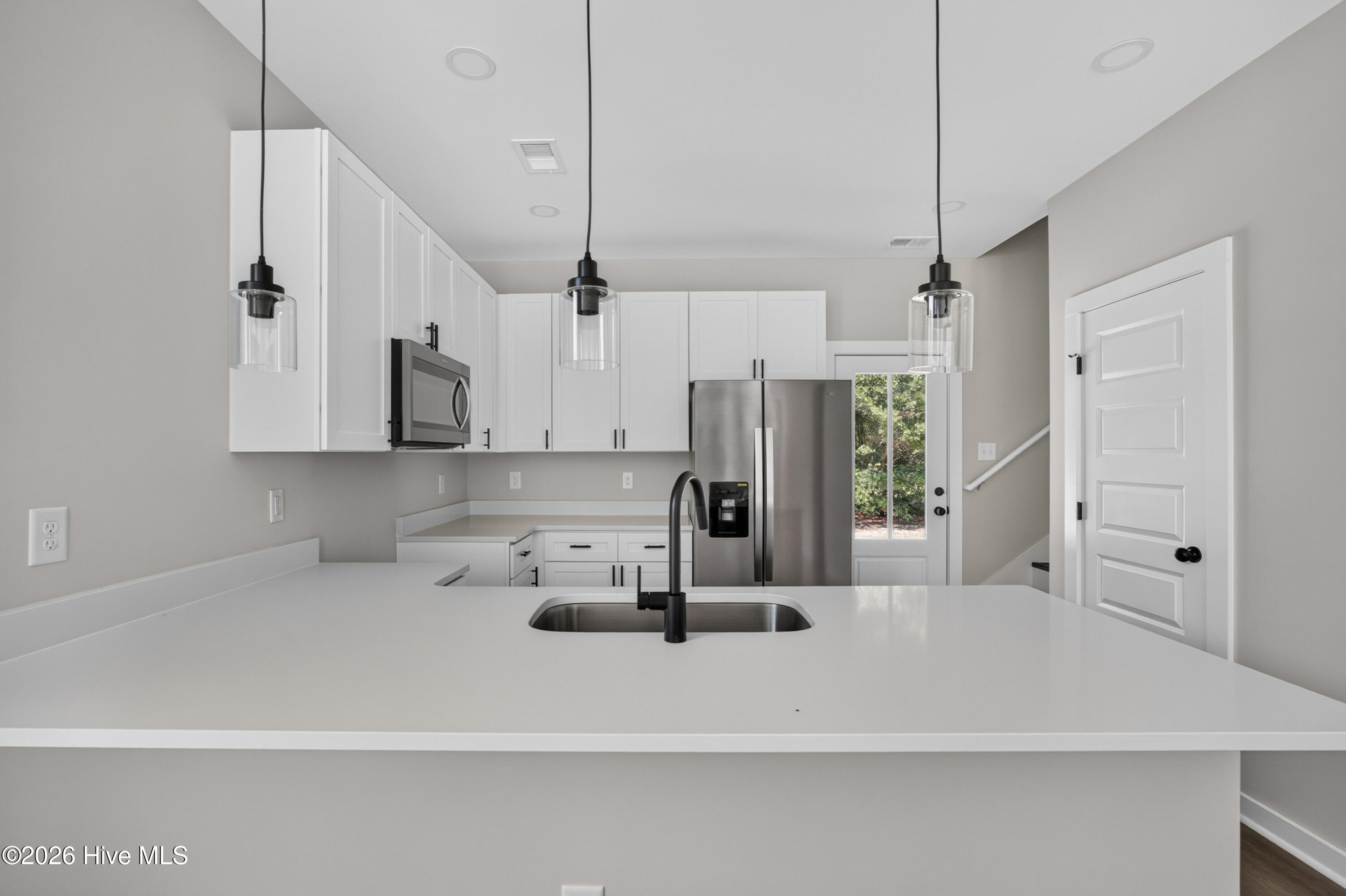 1032 Xian Way Property Photo 30