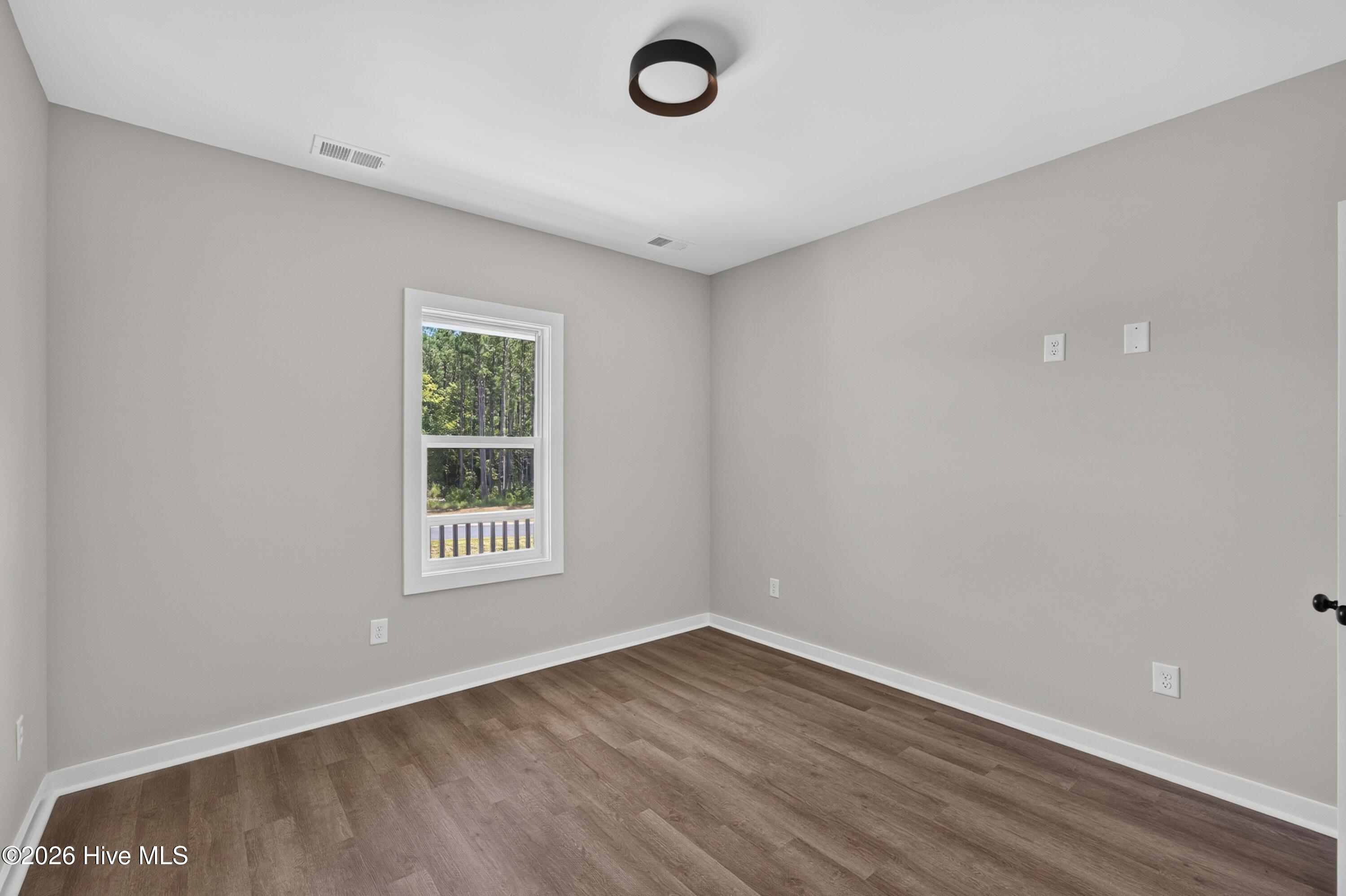1032 Xian Way Property Photo 37