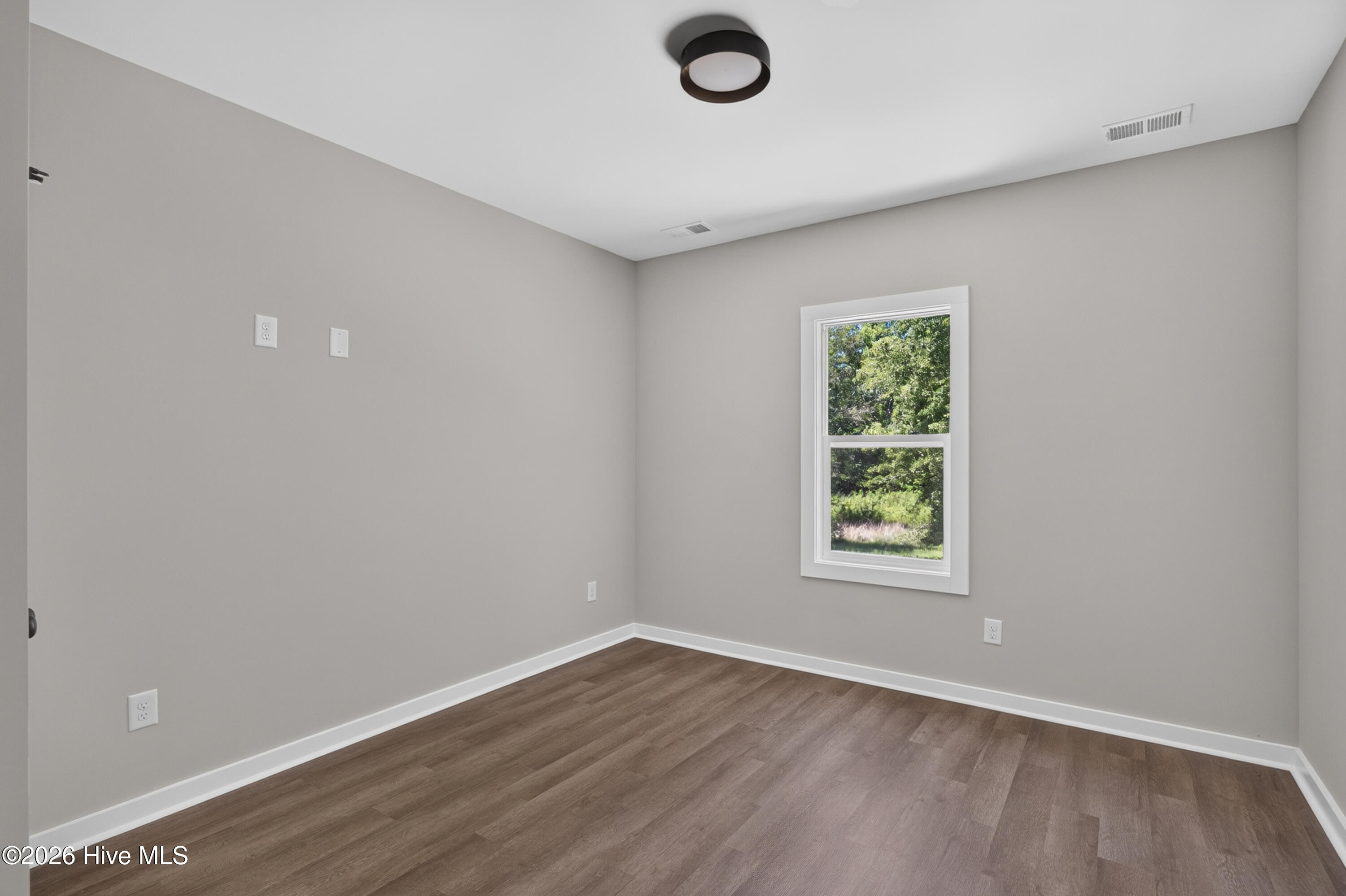 1032 Xian Way Property Photo 41