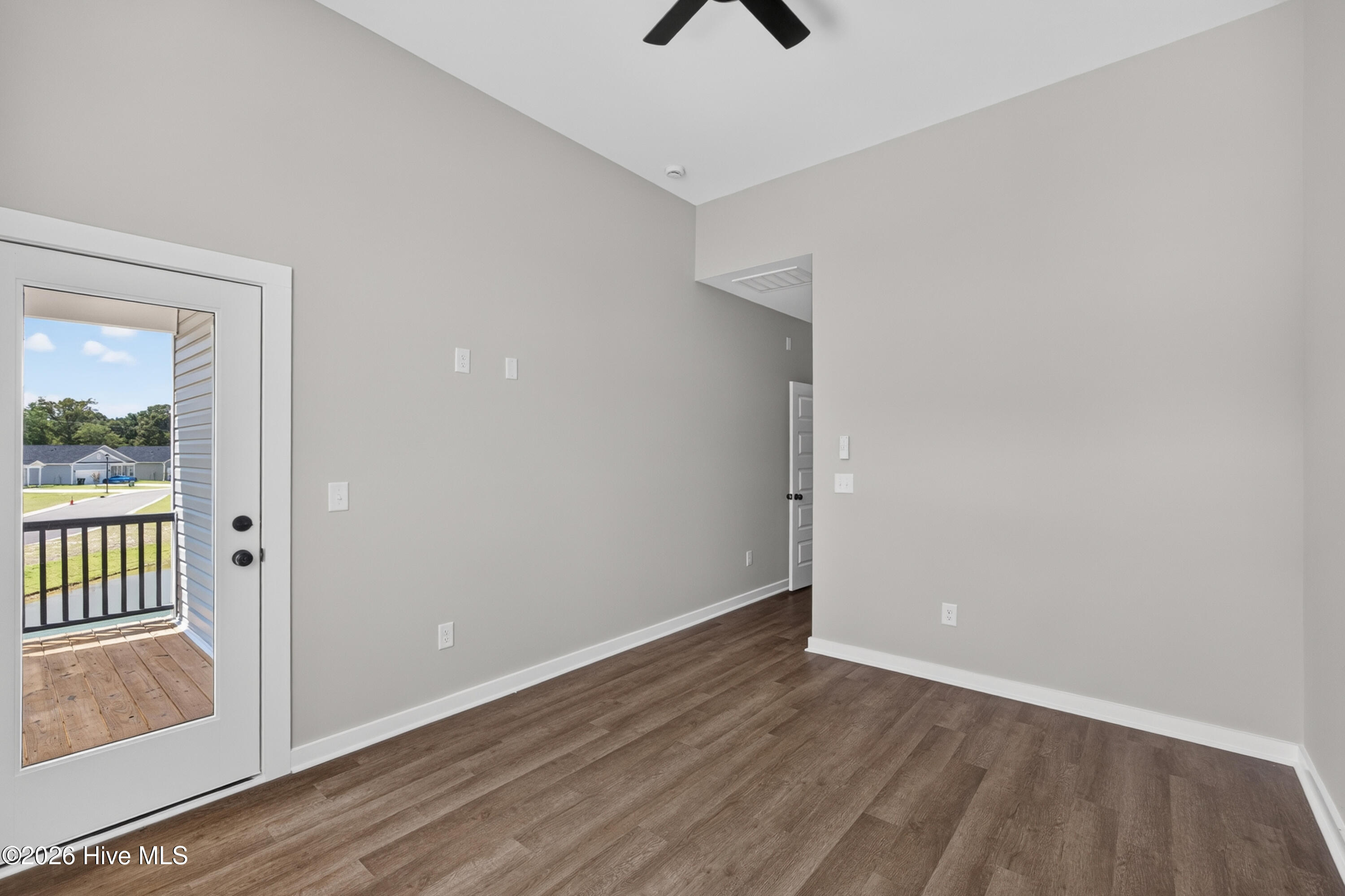 1032 Xian Way Property Photo 45