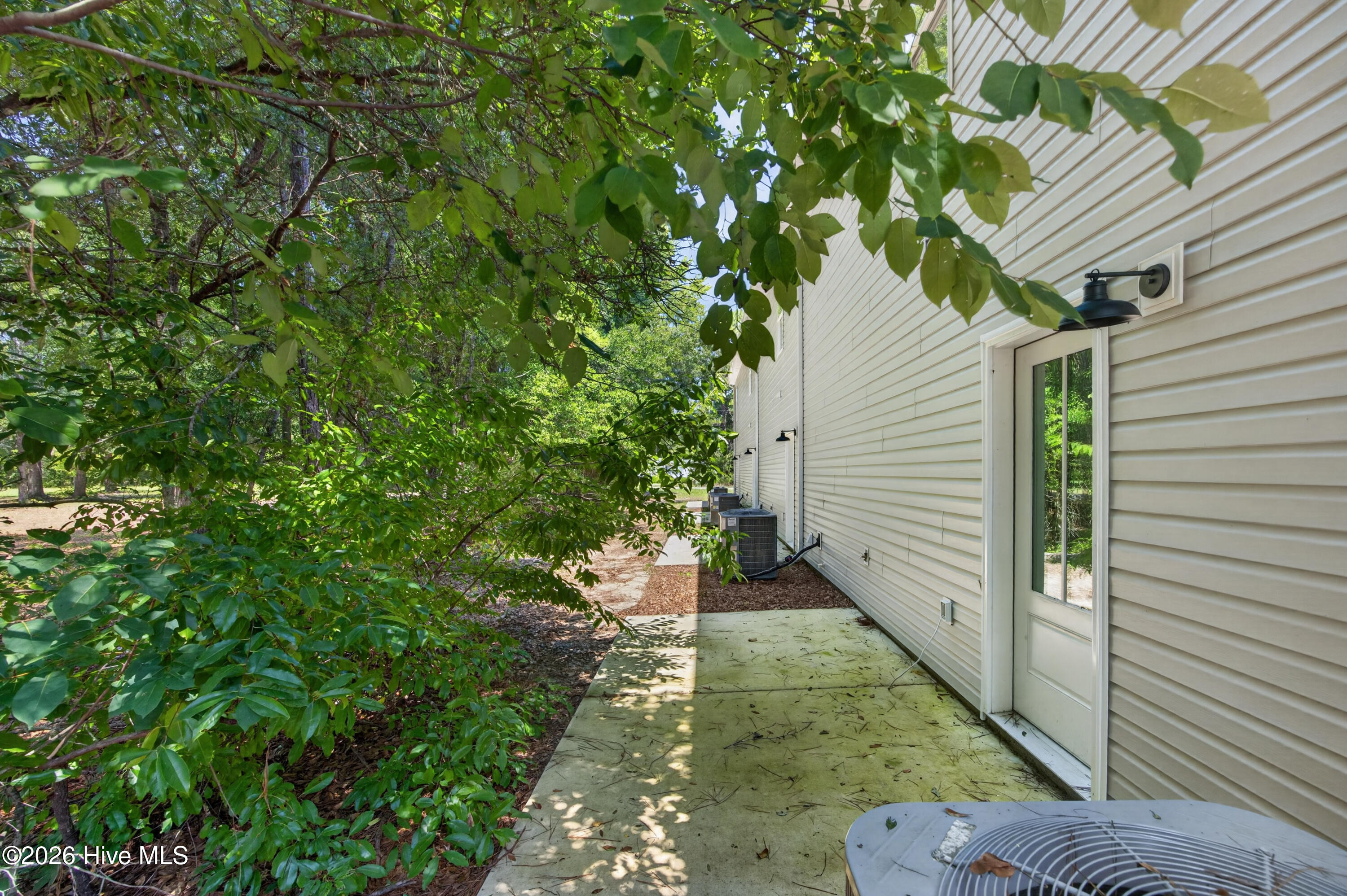 1032 Xian Way Property Photo 59