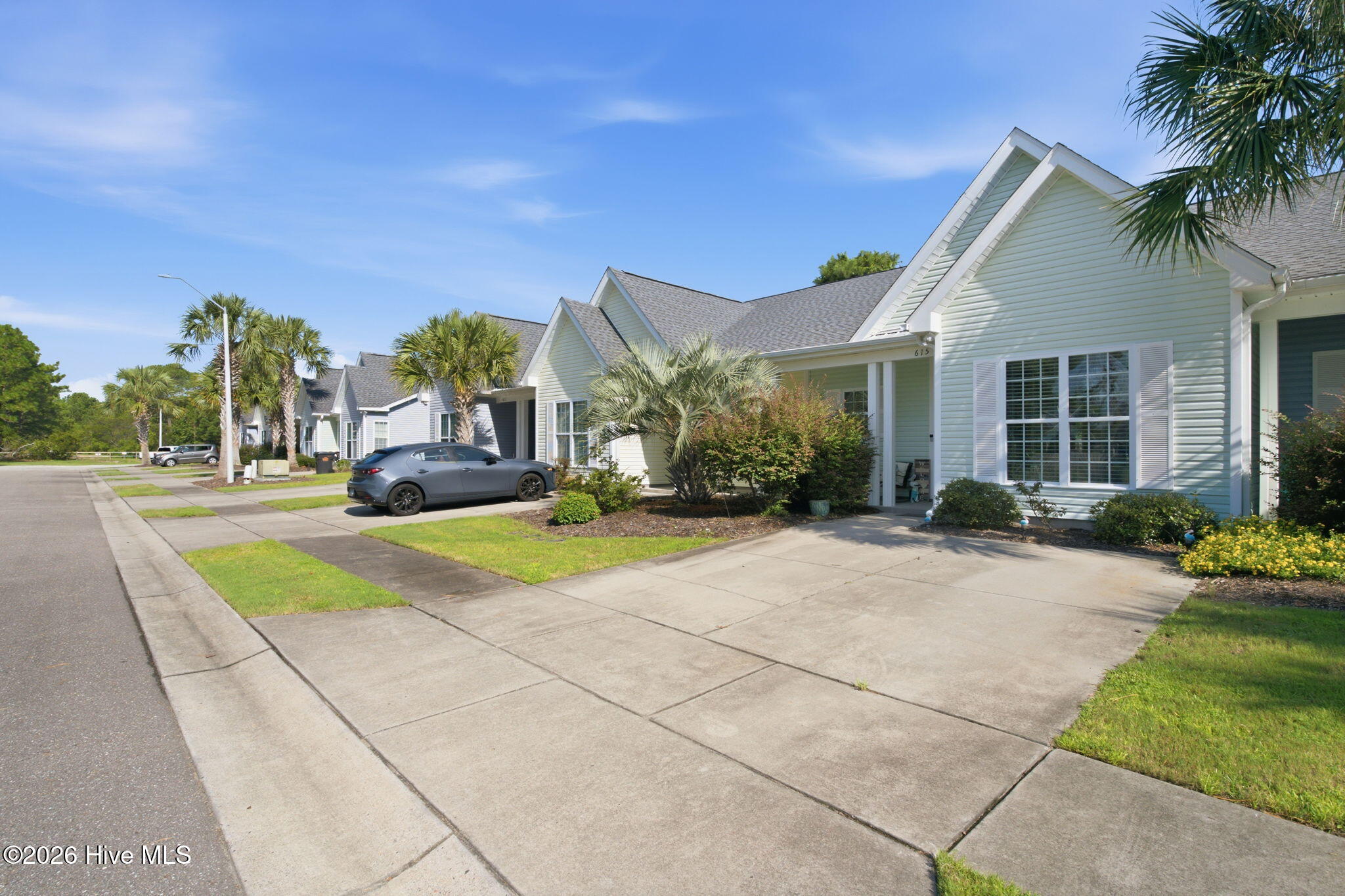 615 Saint Vincent Drive Property Photo 4