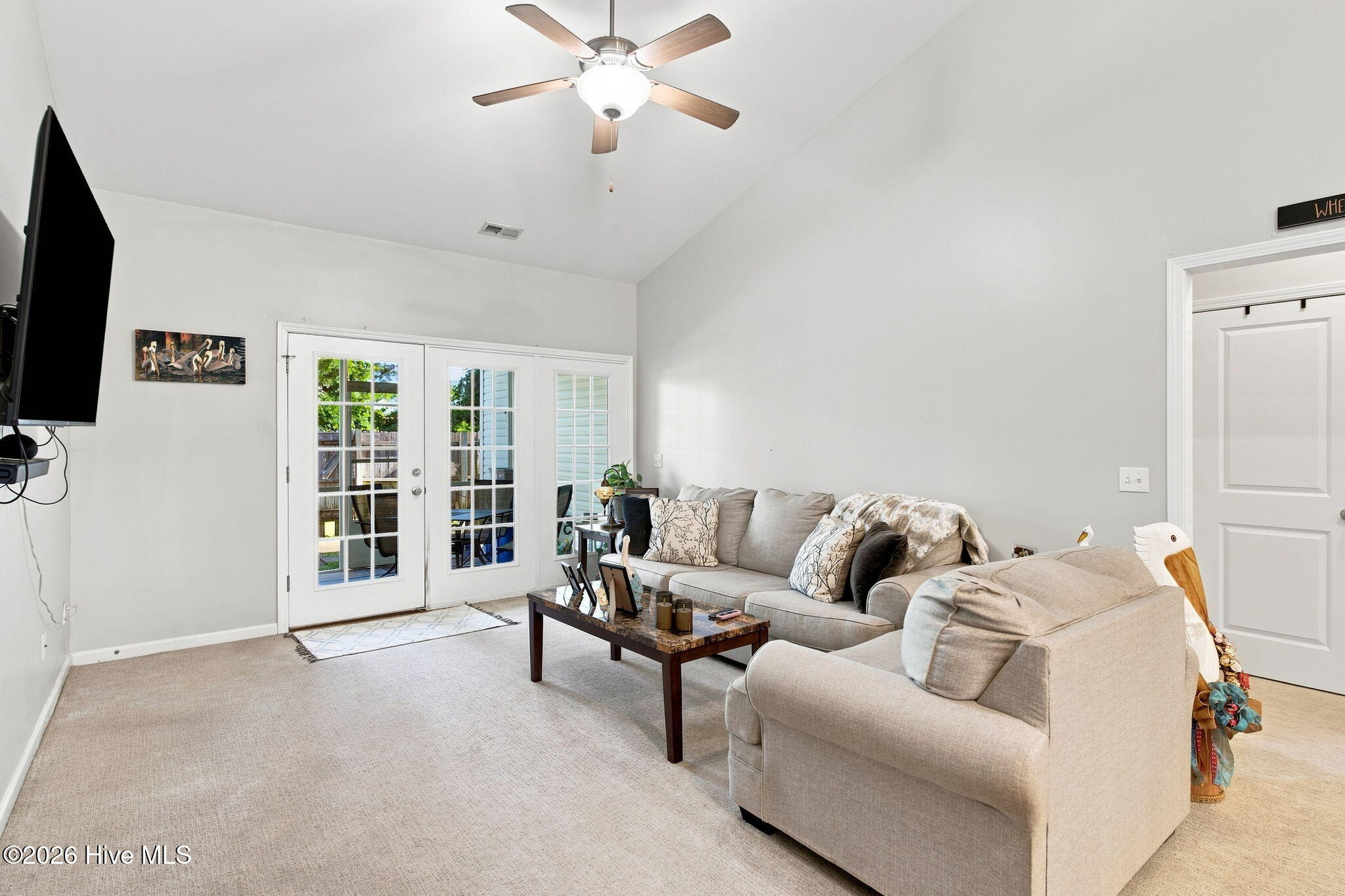 615 Saint Vincent Drive Property Photo 14