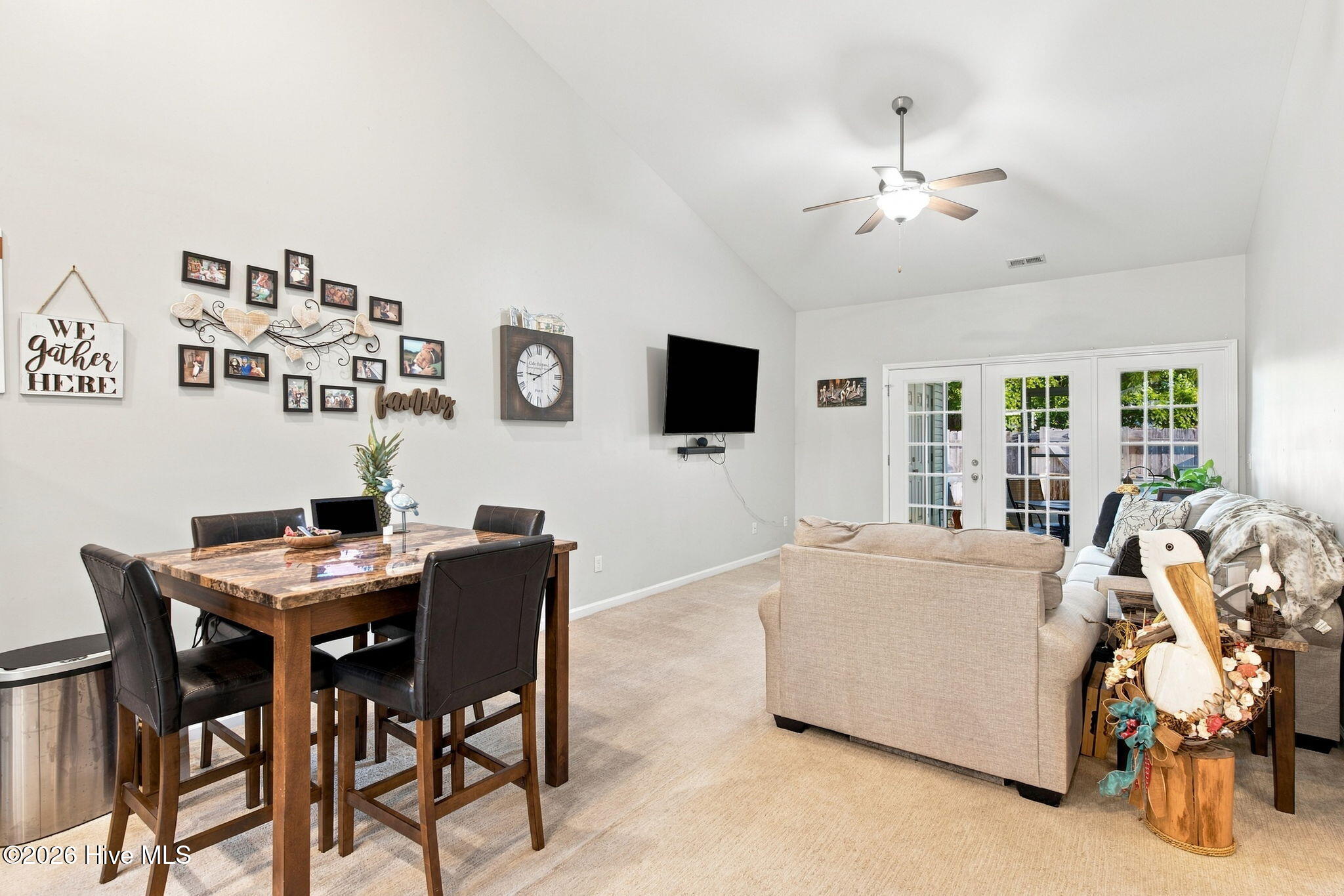 615 Saint Vincent Drive Property Photo 16