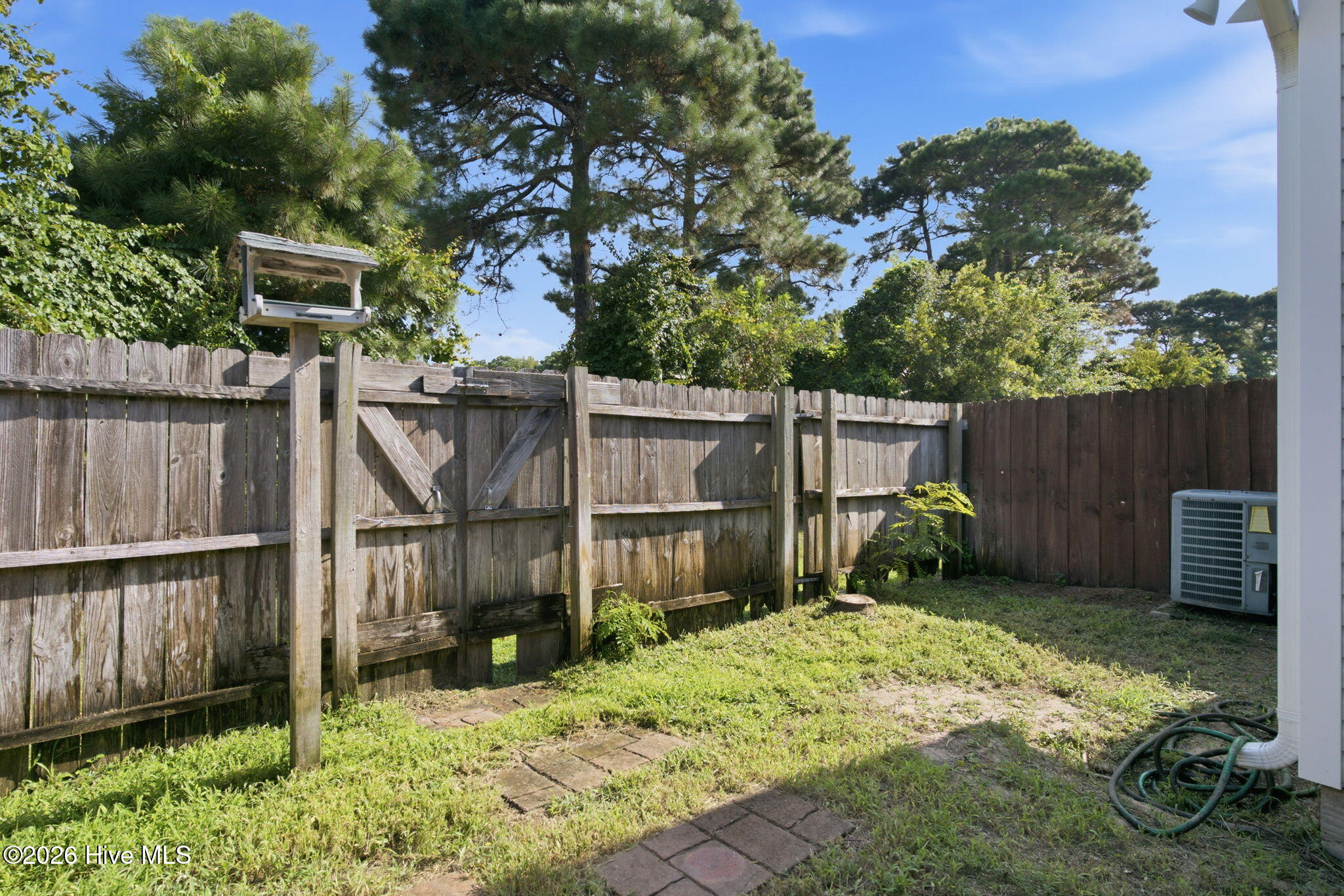 615 Saint Vincent Drive Property Photo 32
