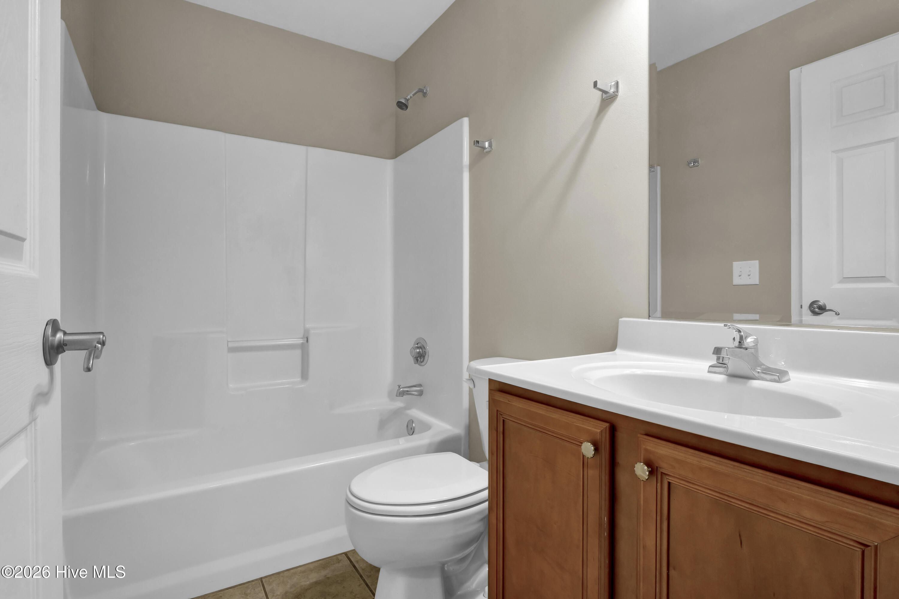 58 Manchester Lane 2 Property Photo 15