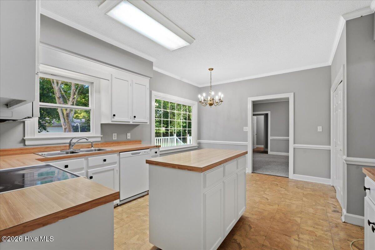 202 N Marion Drive Property Photo 15