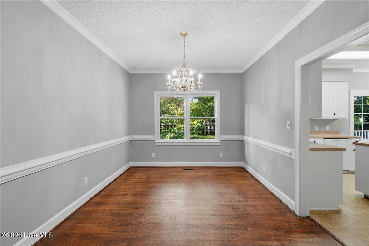 202 N Marion Drive Property Photo 29