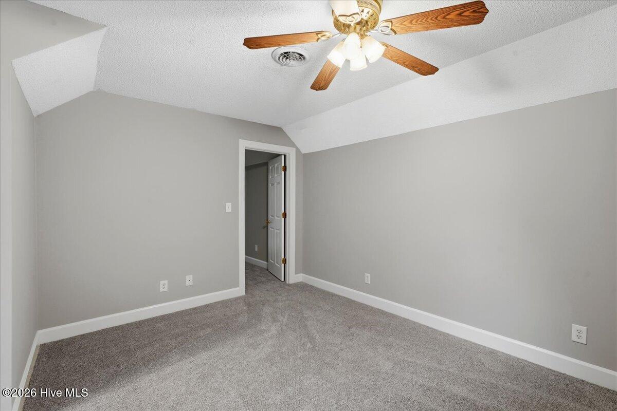 202 N Marion Drive Property Photo 38