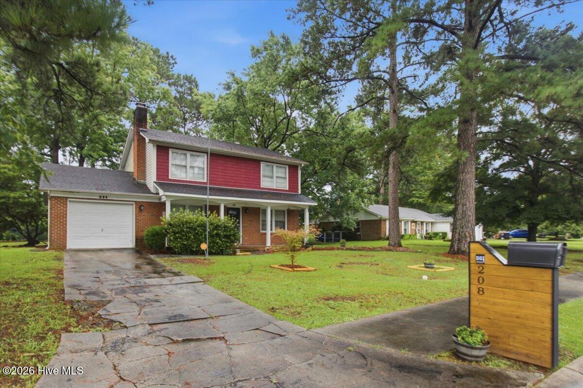 208 Greenbriar Drive Property Photo 3