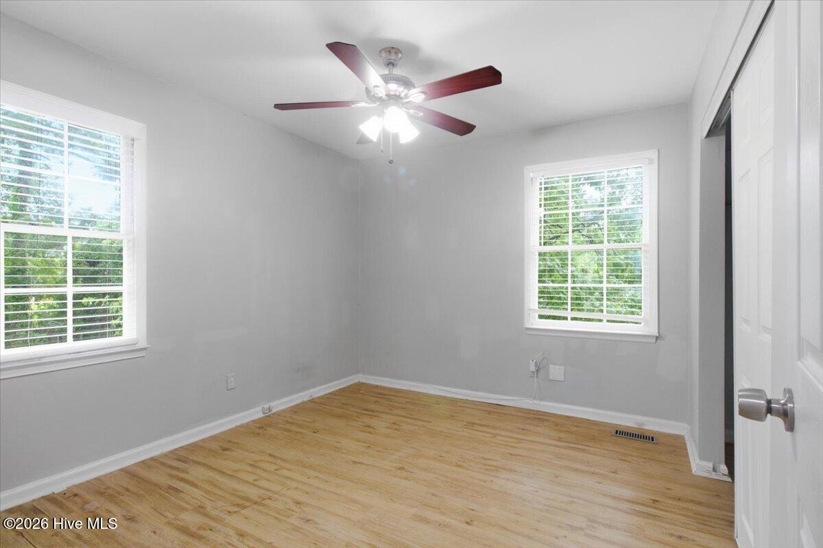 208 Greenbriar Drive Property Photo 20