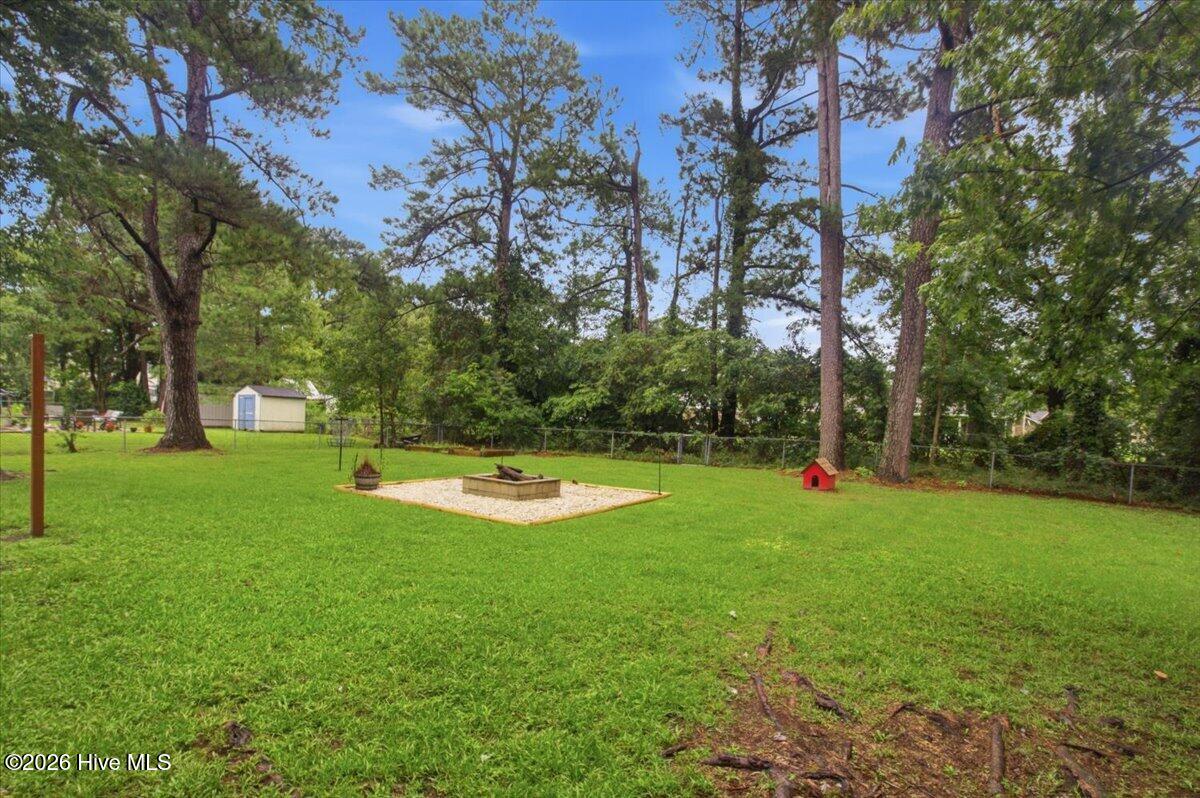 208 Greenbriar Drive Property Photo 30