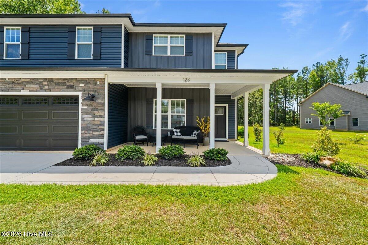 123 Sears Drive Property Photo 2