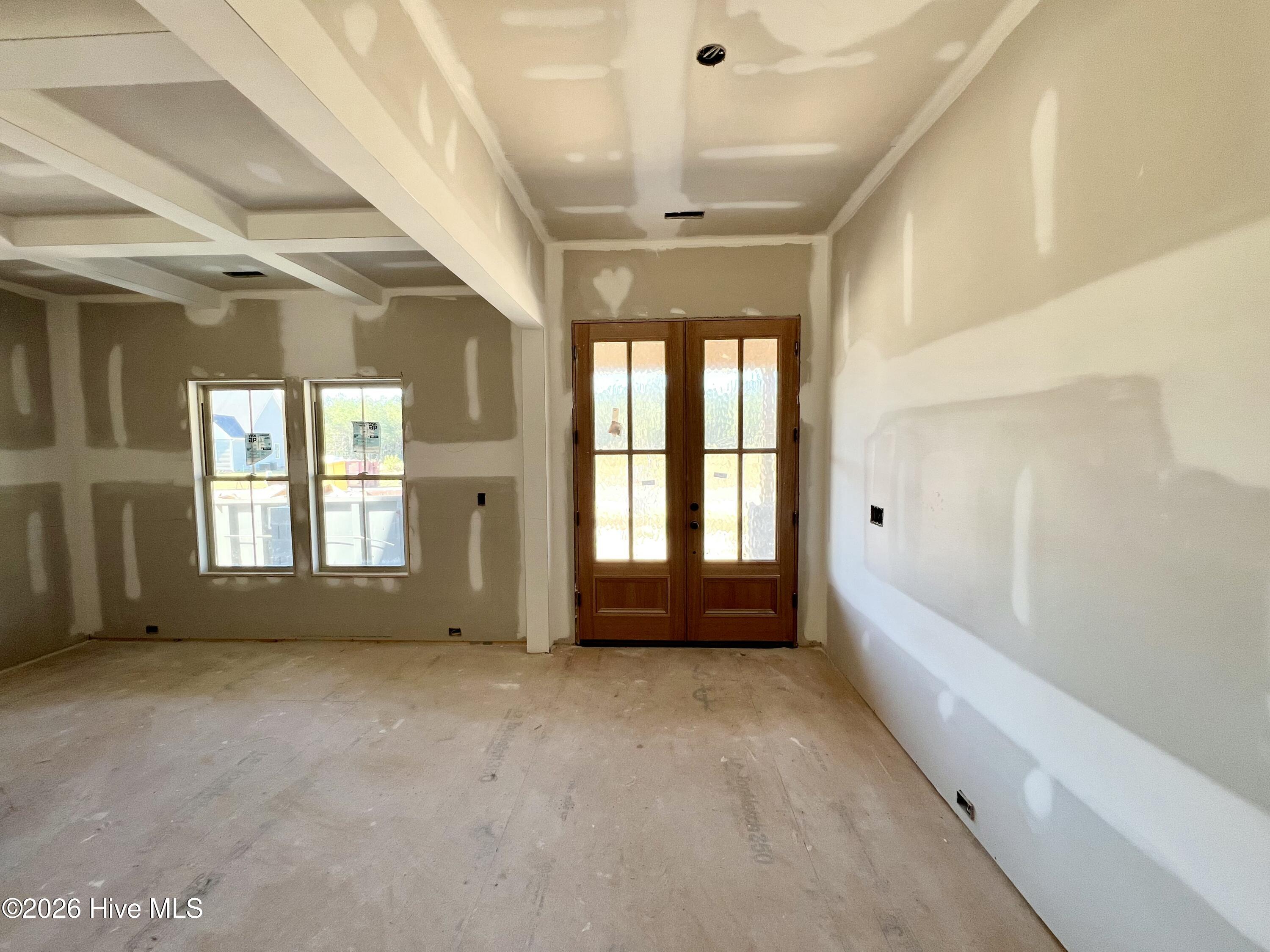 143 Hillstead Way Property Photo 3