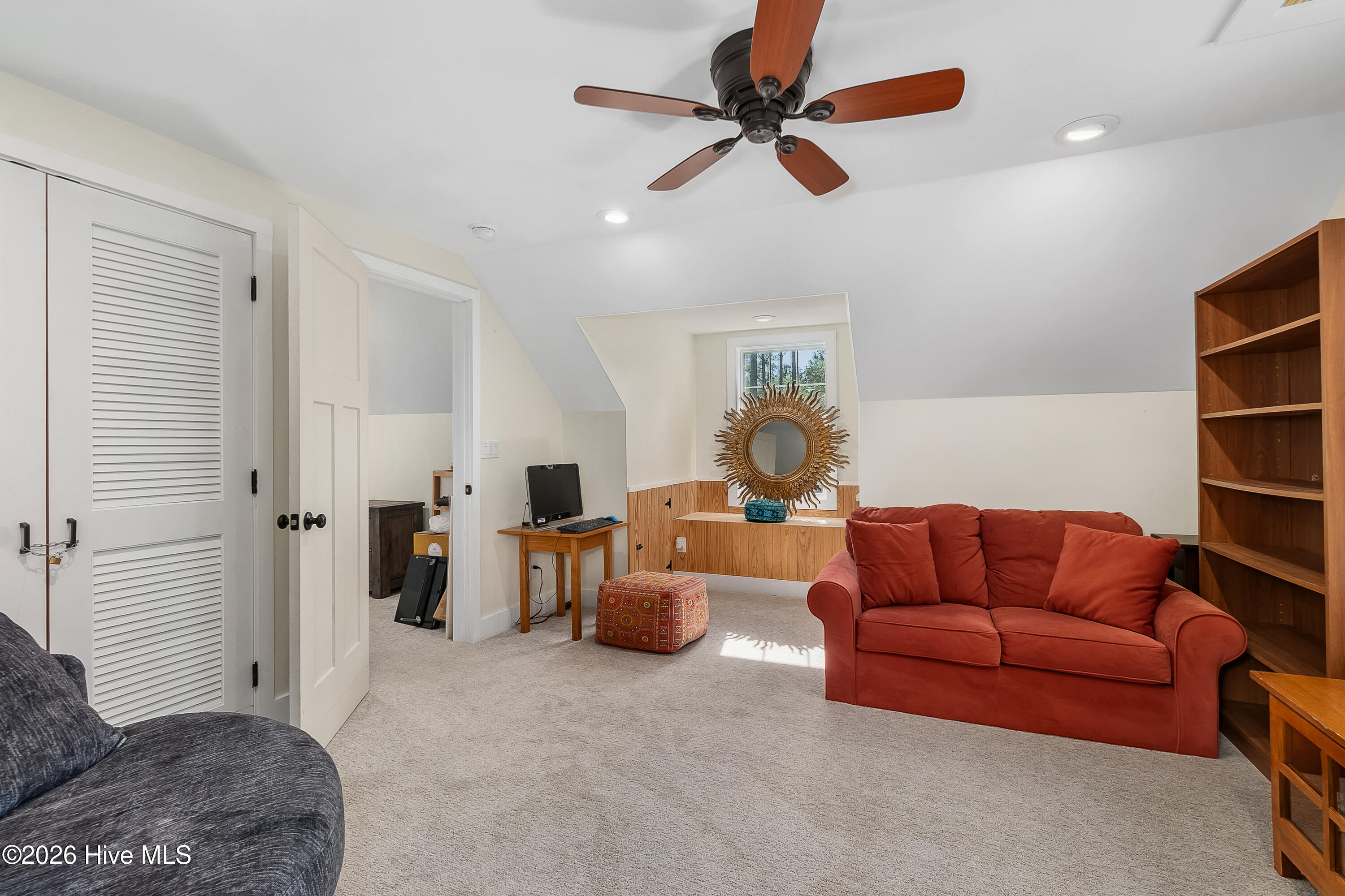 418 Vicksburg Court Property Photo 19