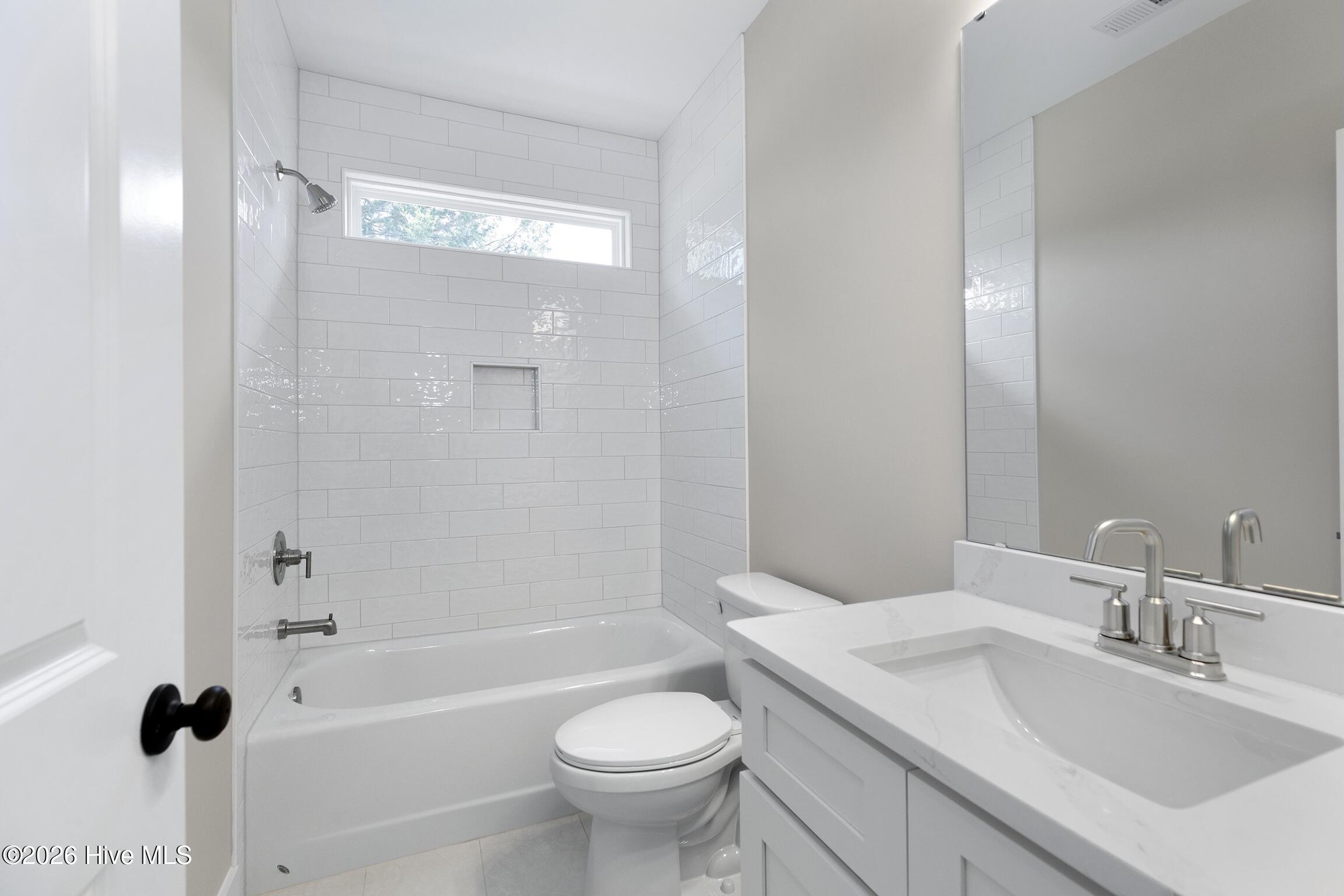 1739 Stella Way Property Photo 2